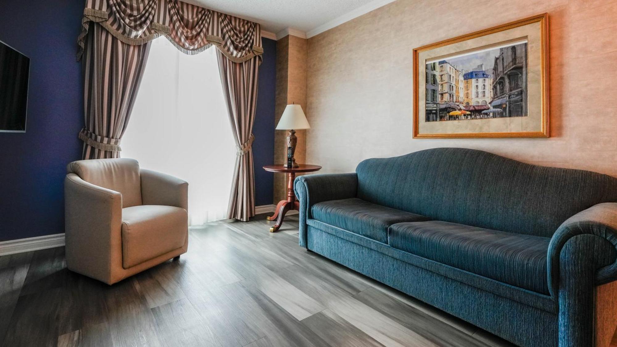 City View Family Suite, 2 Queen Beds and Sofa-Bed,1765934625:JPEG