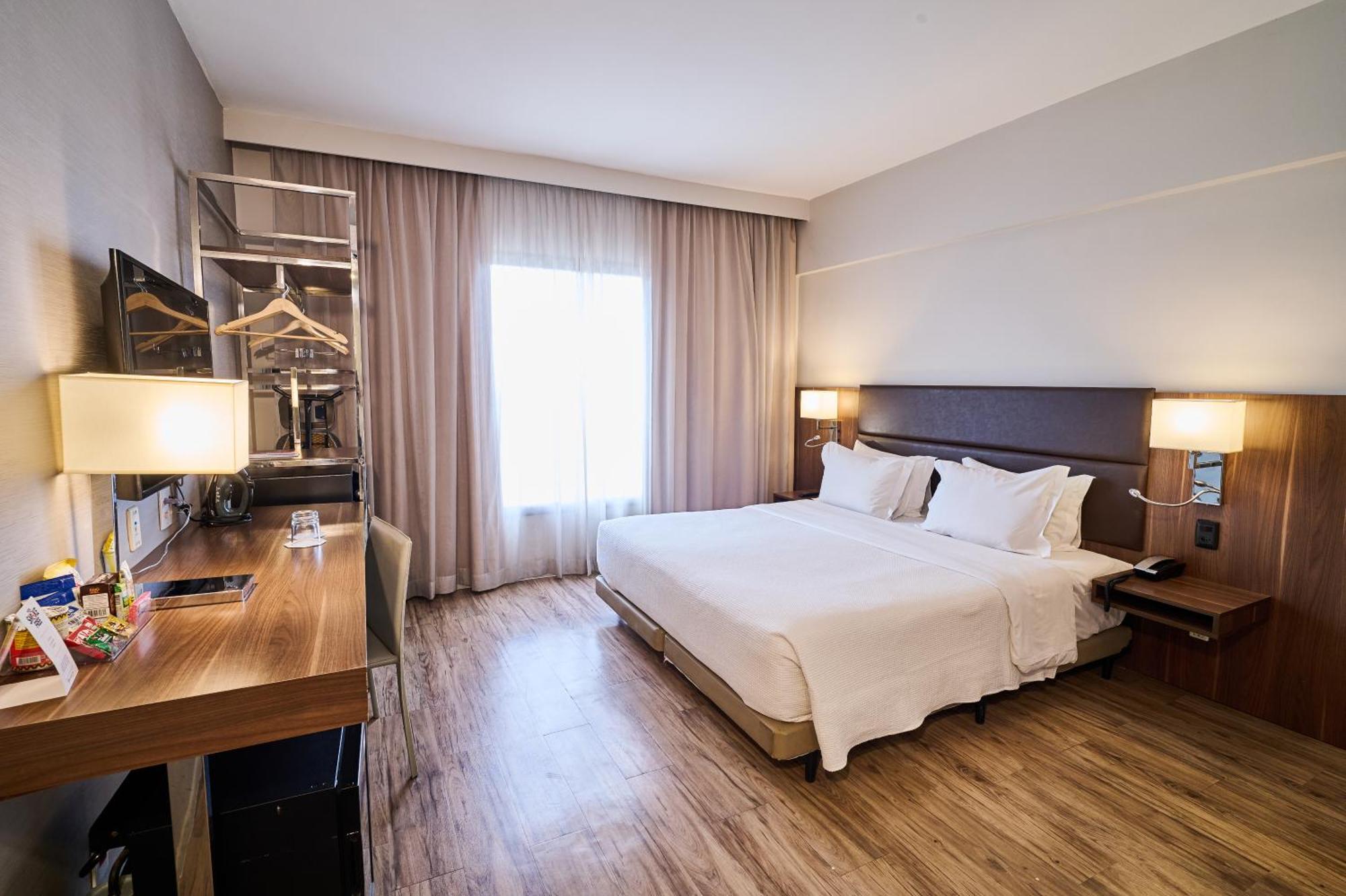 Standard PwD Disability Access 1 King Bed