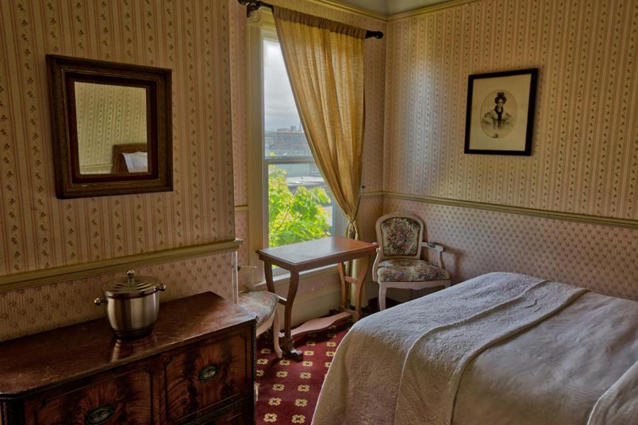 Small Double Room