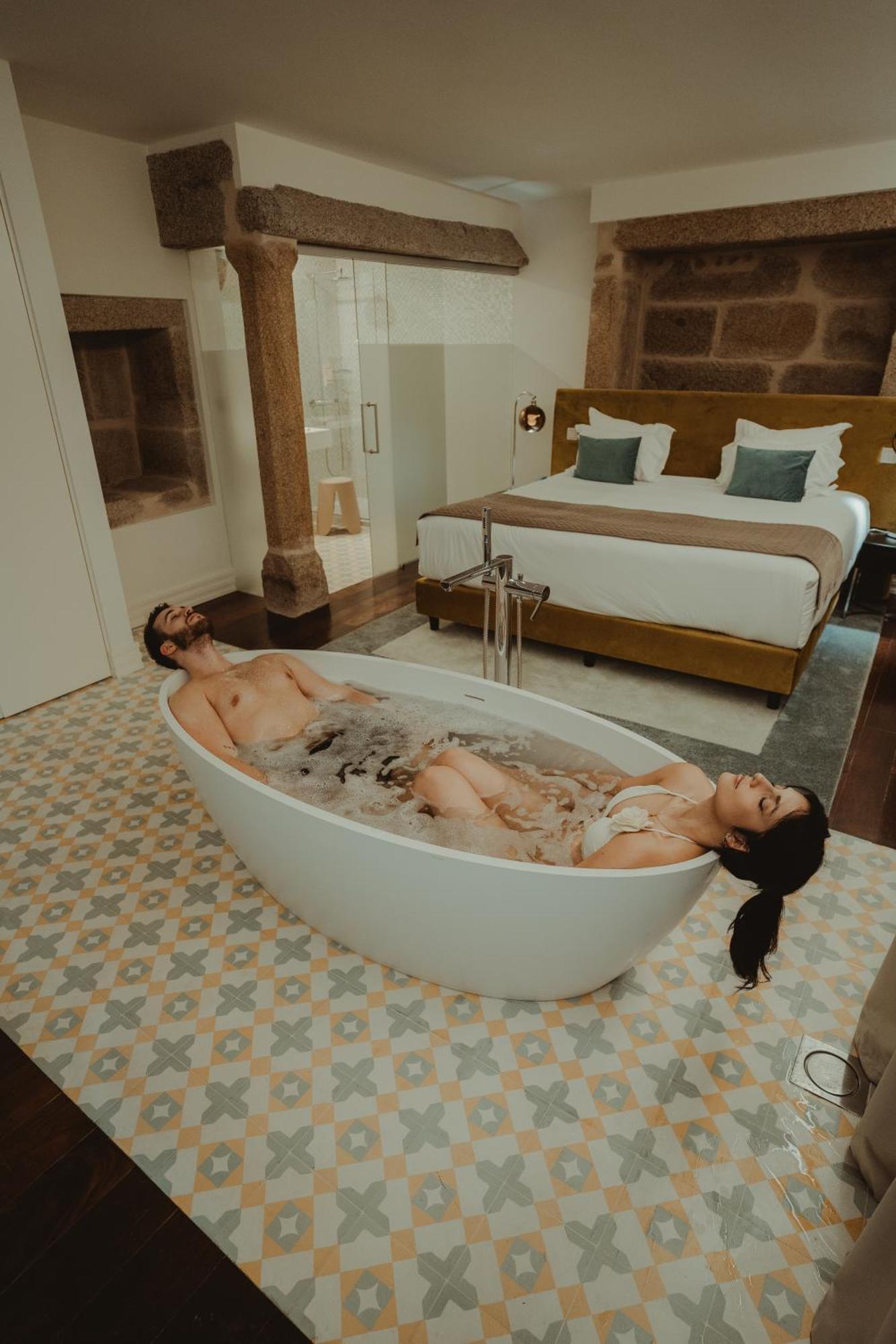Deluxe King Suite