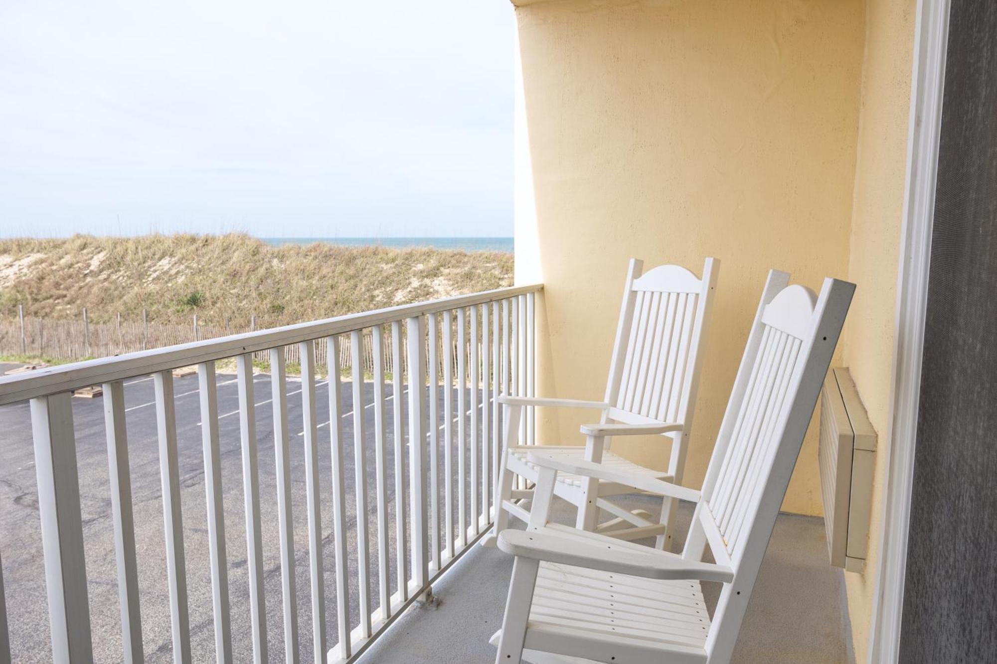 Standard Queen Room Balcony