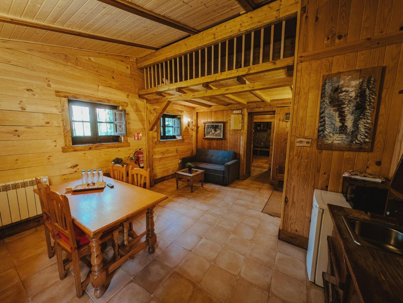 Quadruple Room Private Bathroom