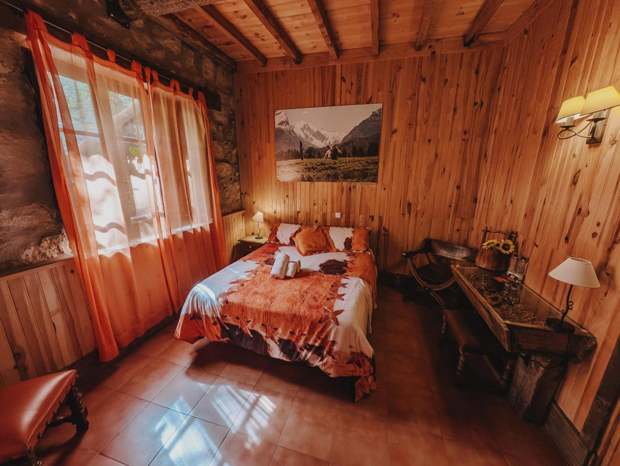 Standard Double Room Private Bathroom