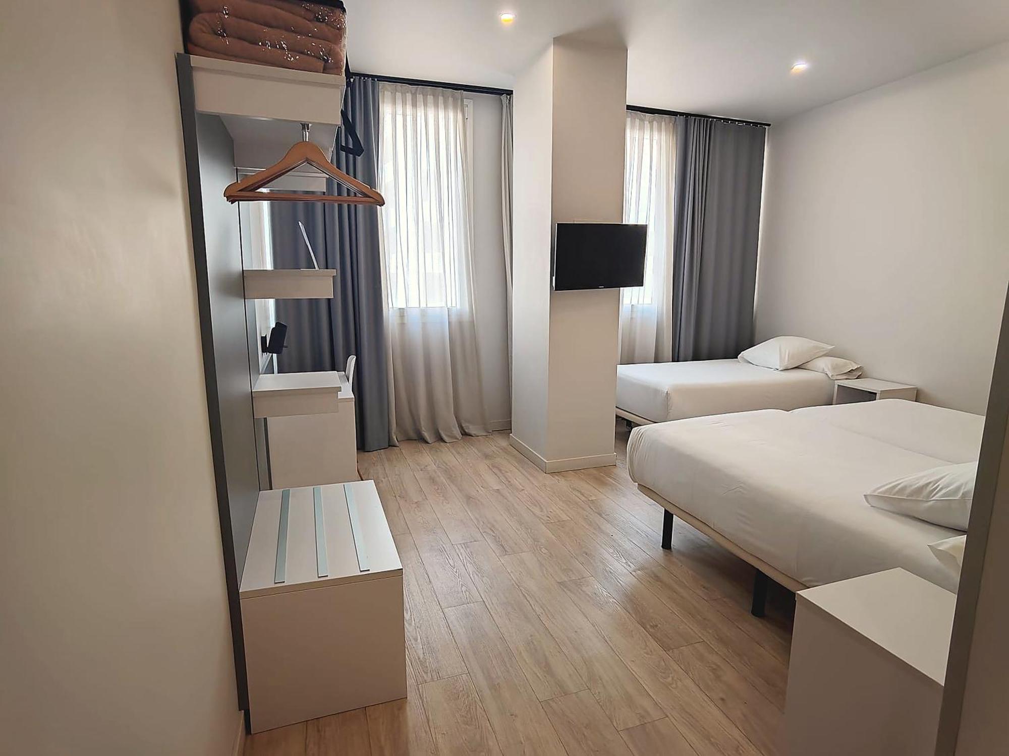 Twin Room Extra Bed