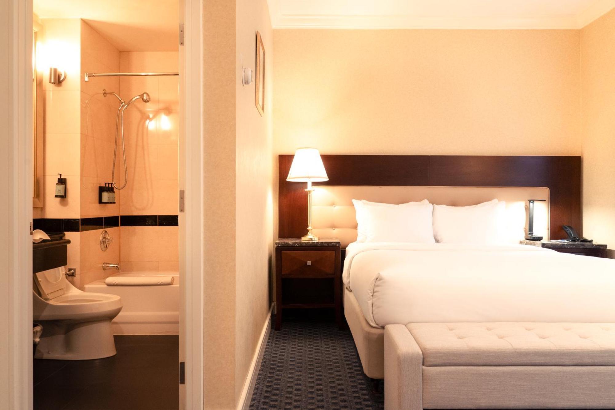 Quarto com Cama Queen-size