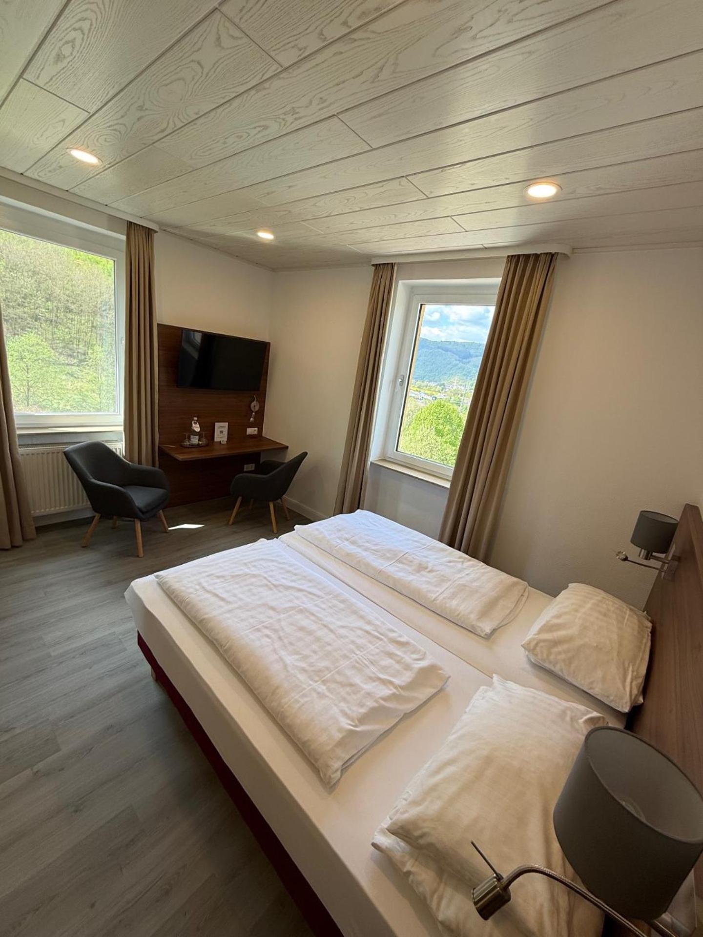 Deluxe Doppel-/Zweibettzimmer