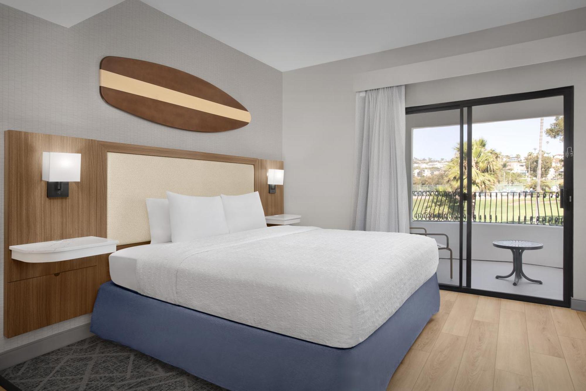 King Room Mobility Hearing Access or Non-Smoking