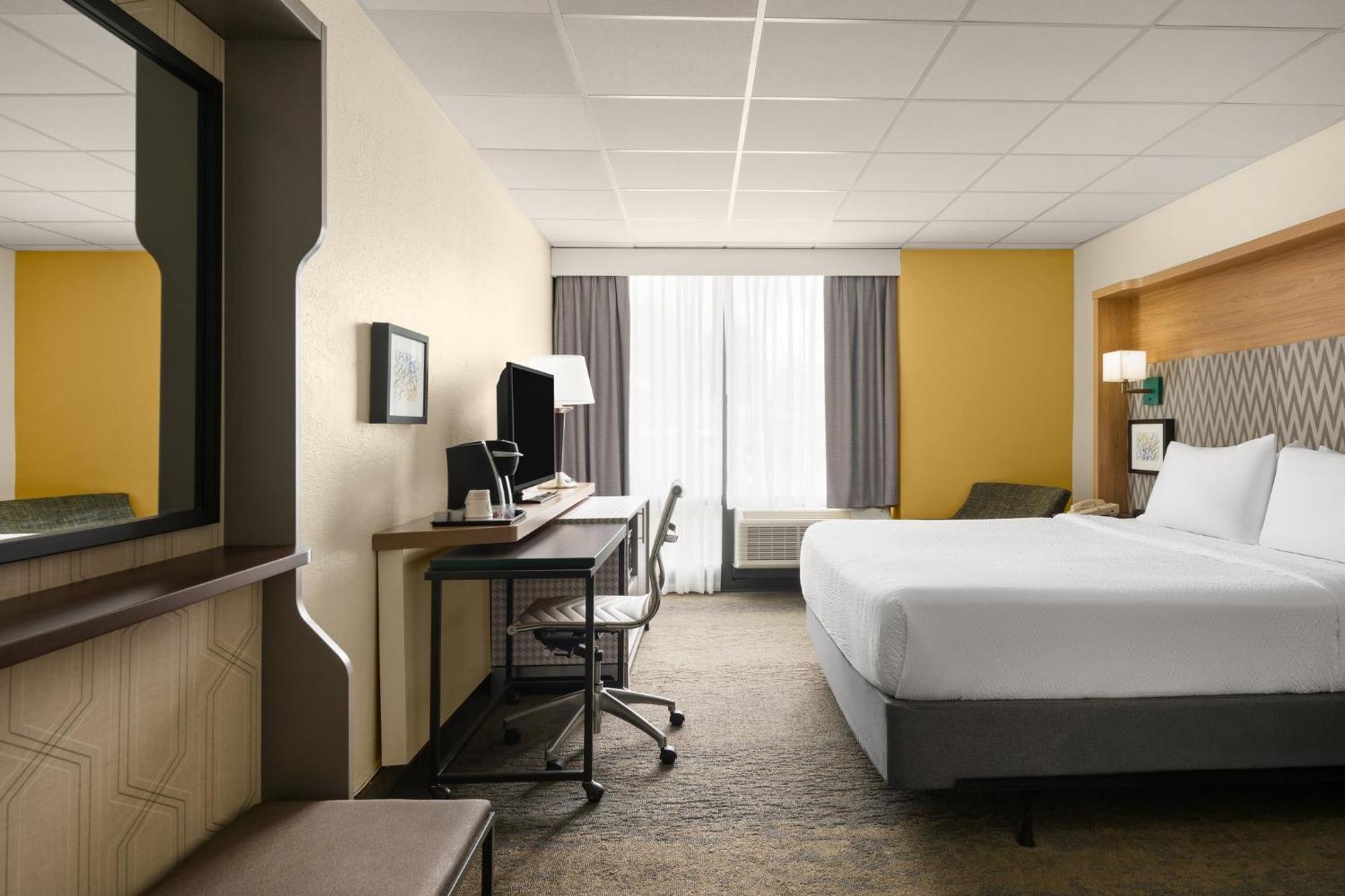 Premium King Room