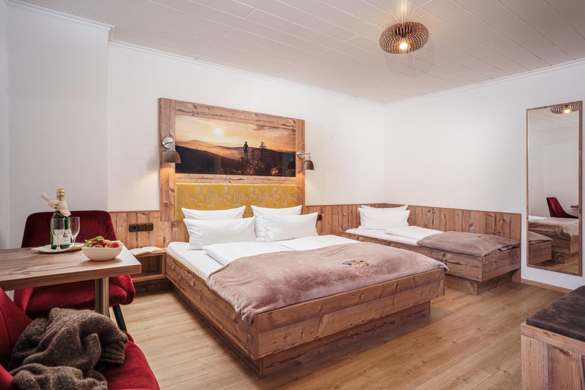 Basic Triple Room