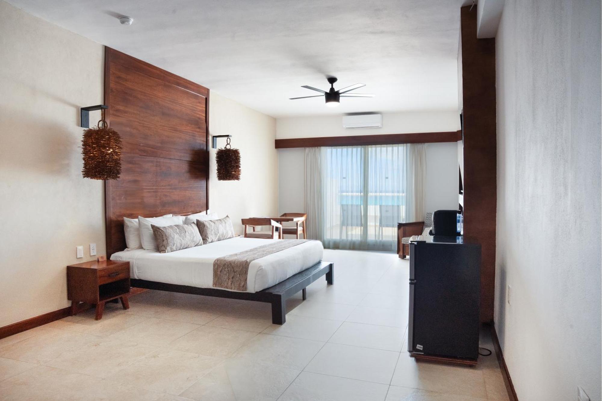 Deluxe Suite Sea View