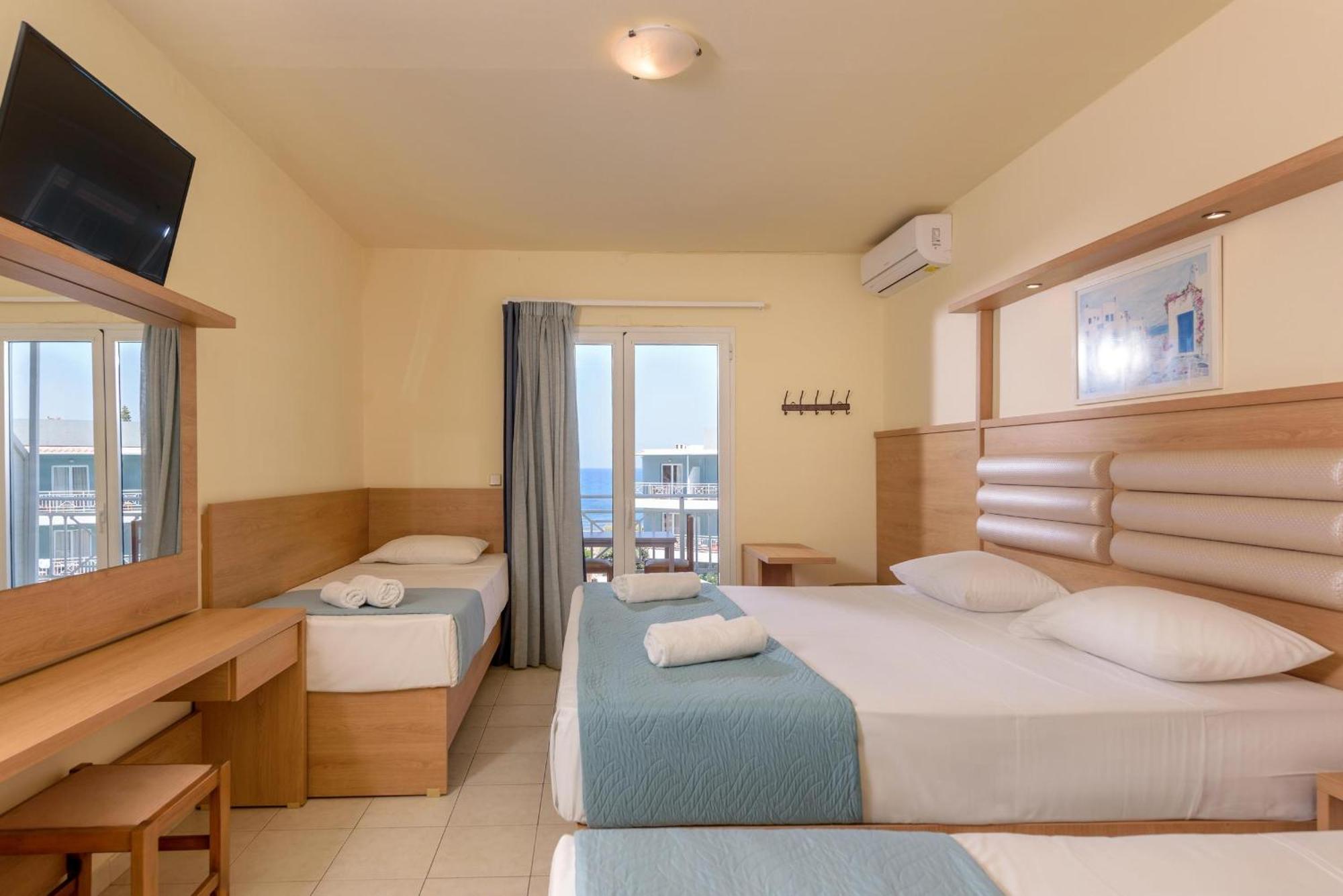 Quadruple Room Sea View