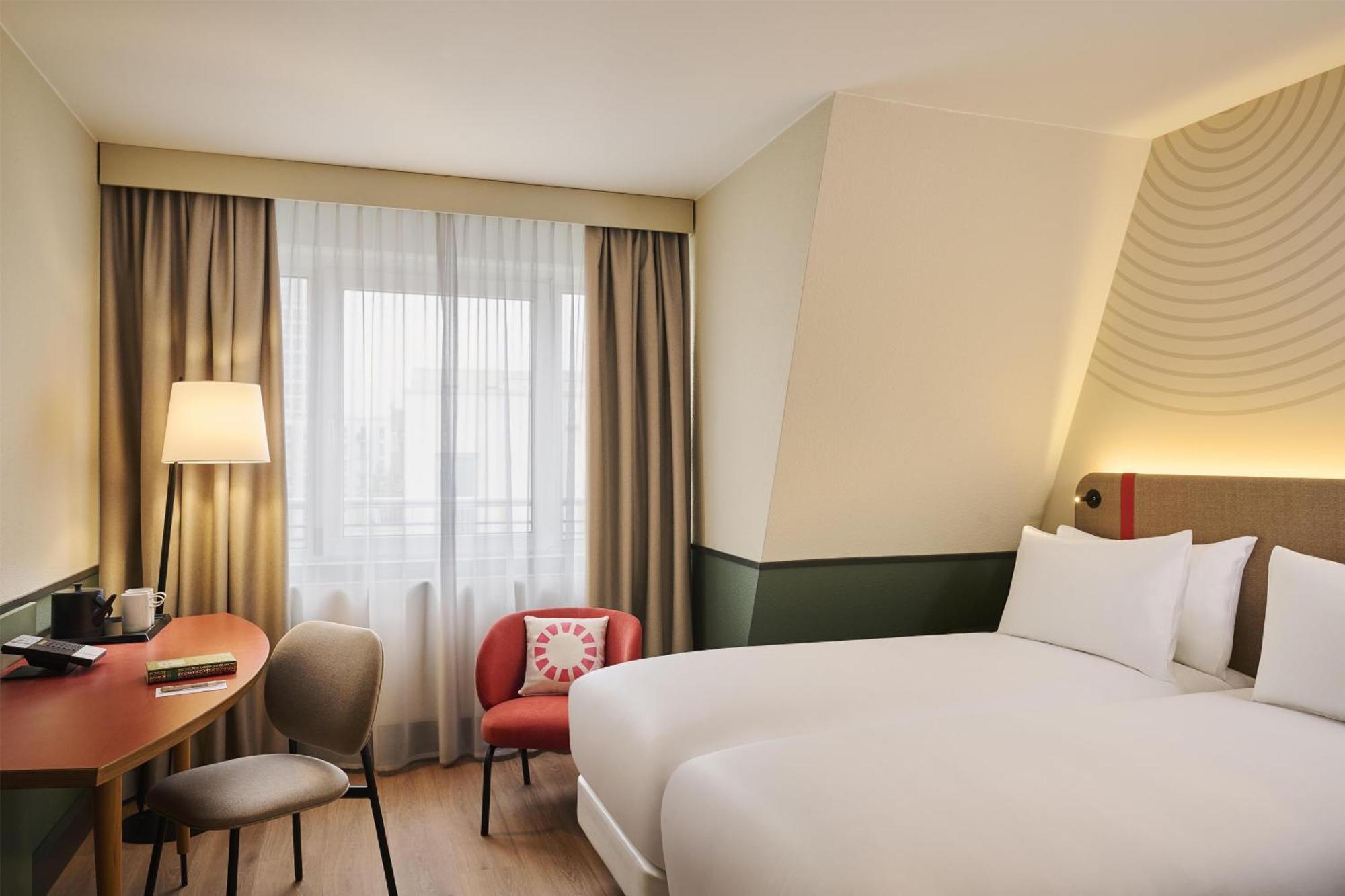 Quarto Standard com Cama de Casal ou 2 de Solteiro