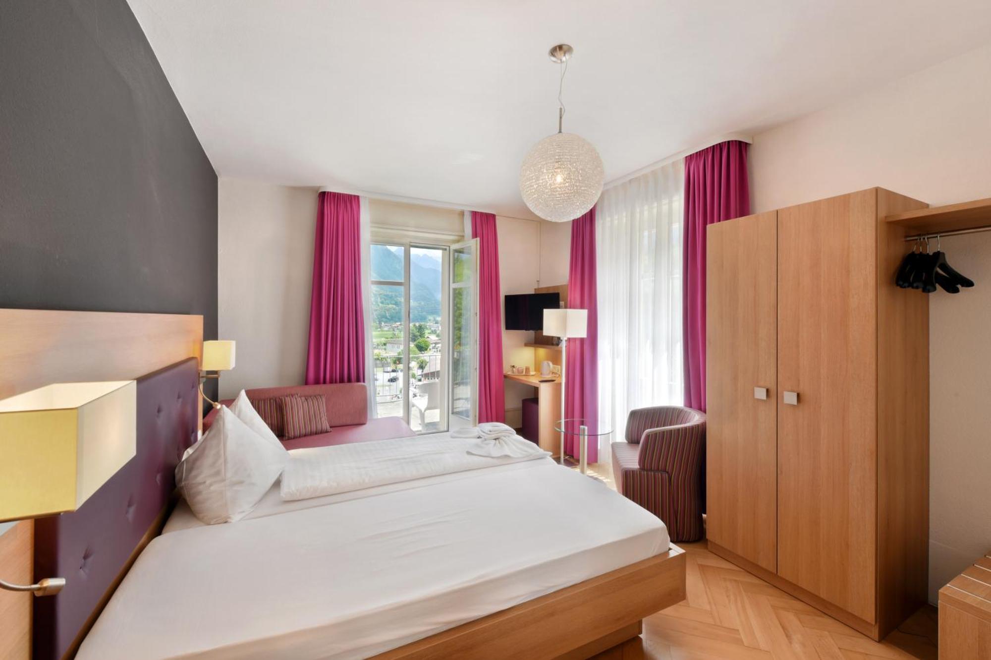 Standard Twin Room Balcony