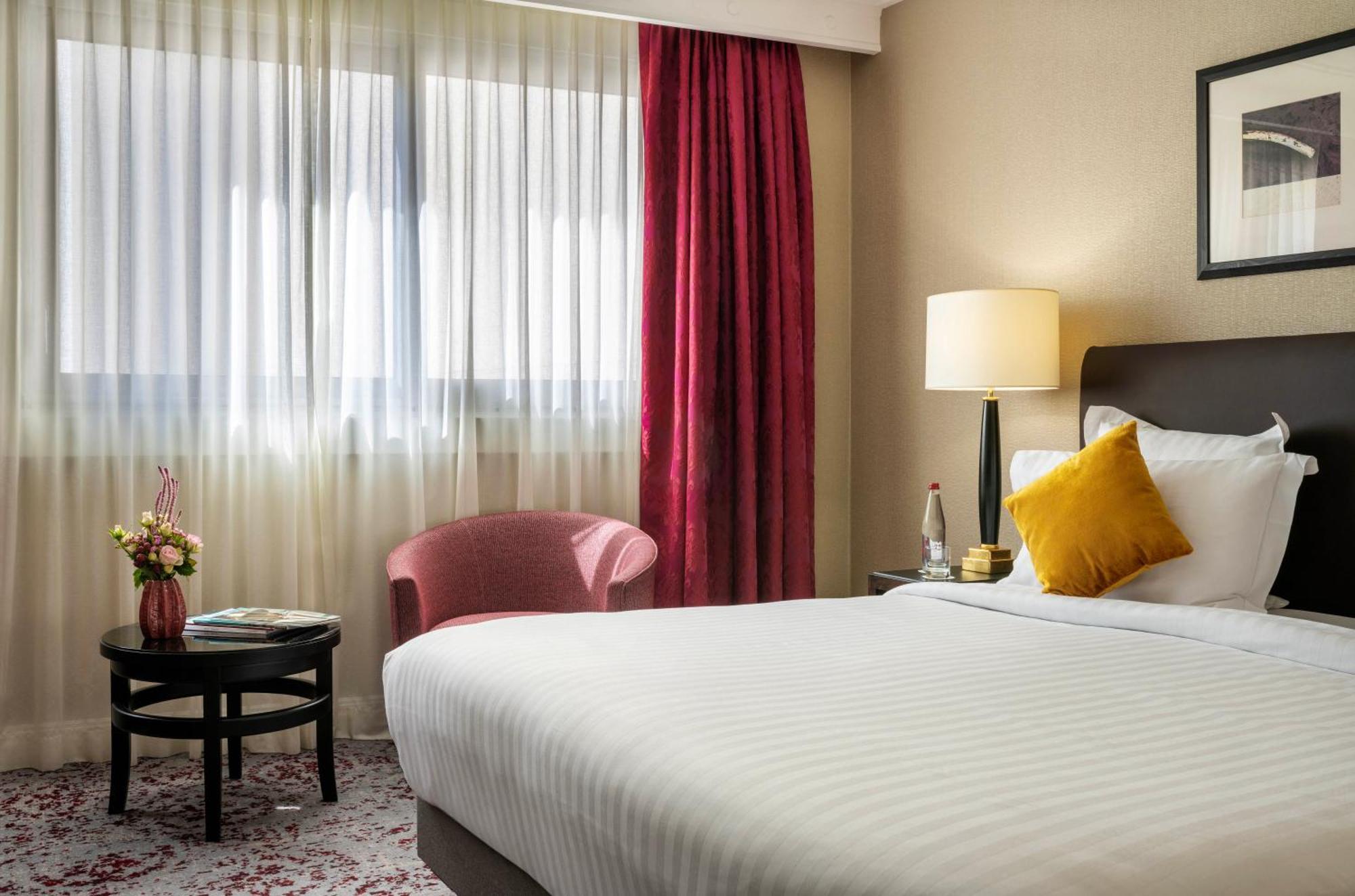 Superior Queen Room
