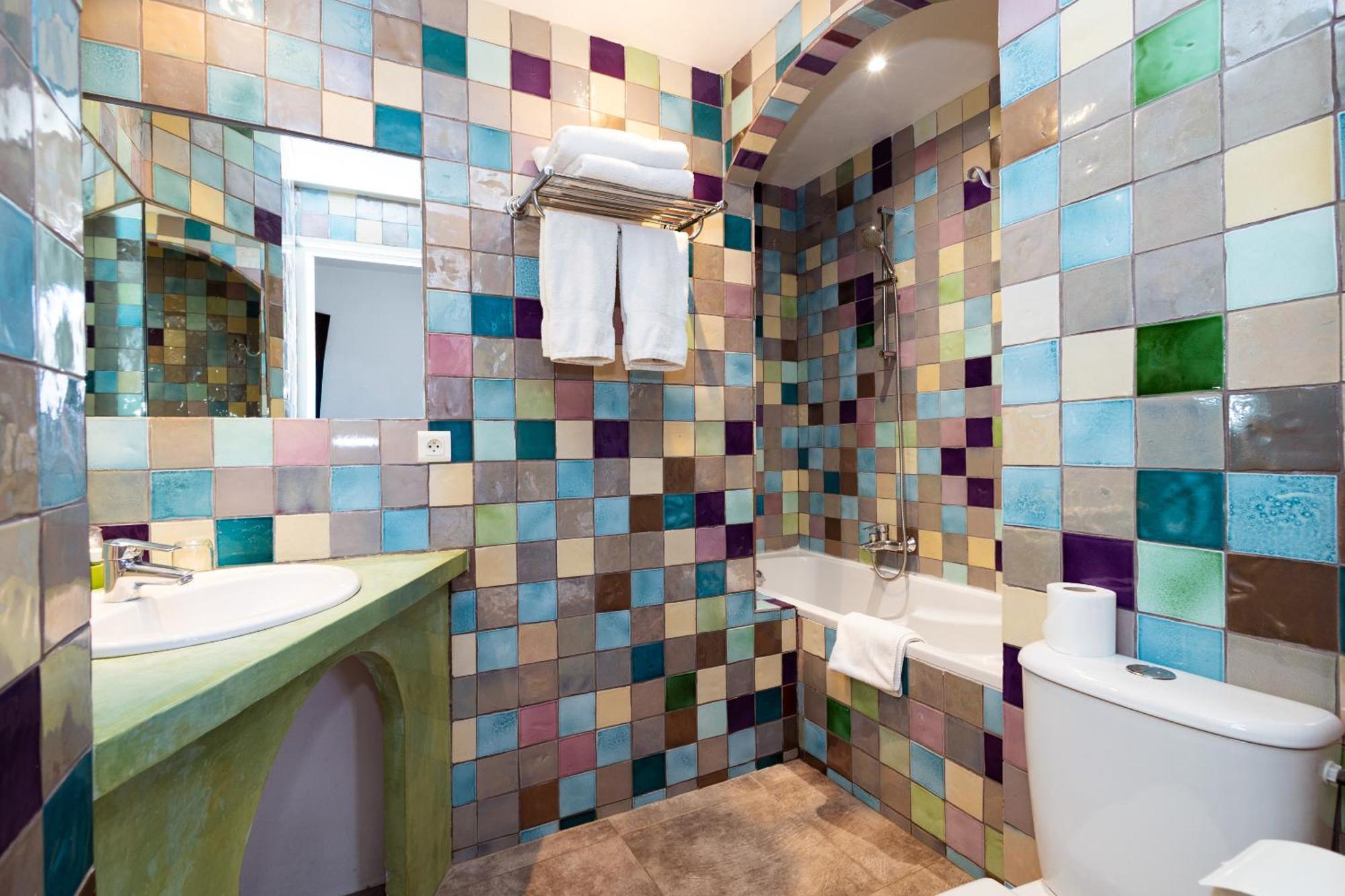 Double Room Private Bathroom