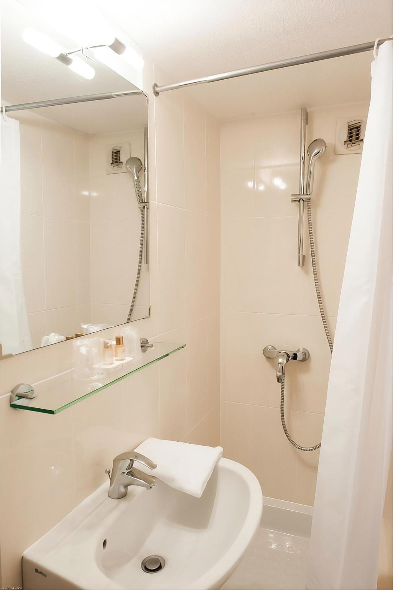 Economy Single Room