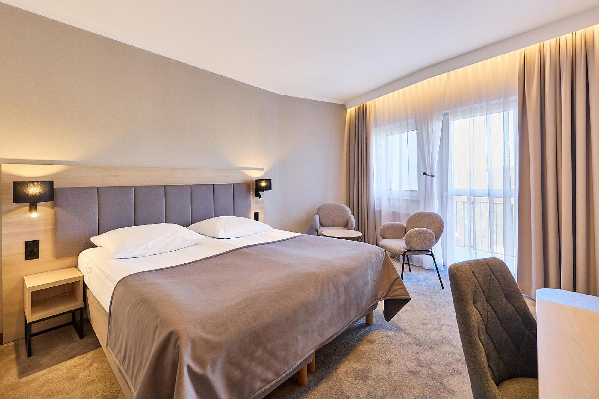 Double or Twin Room Extra Bed