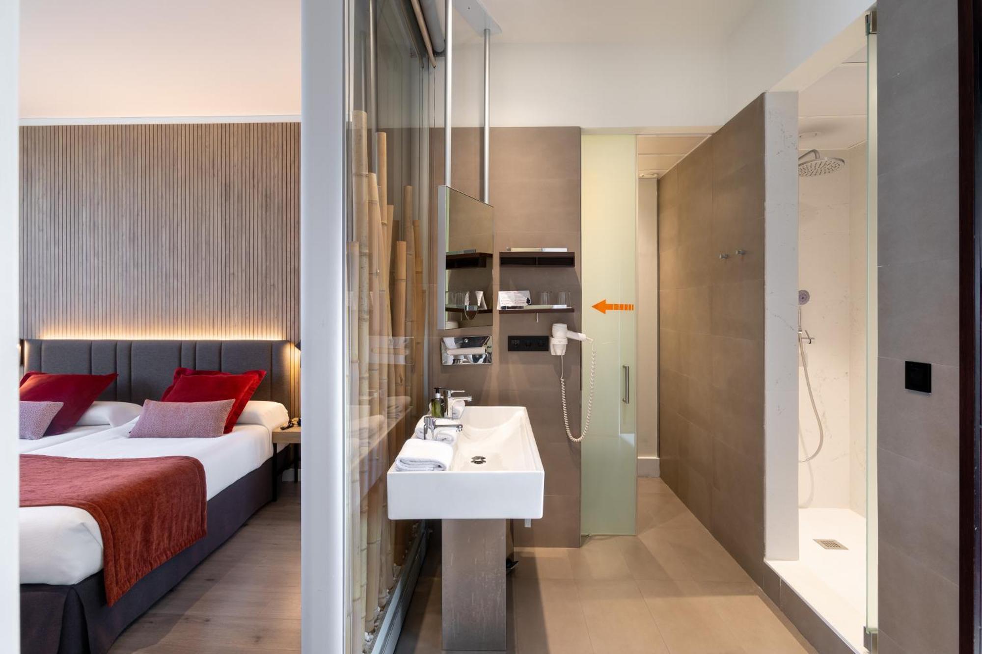 Elegance Room