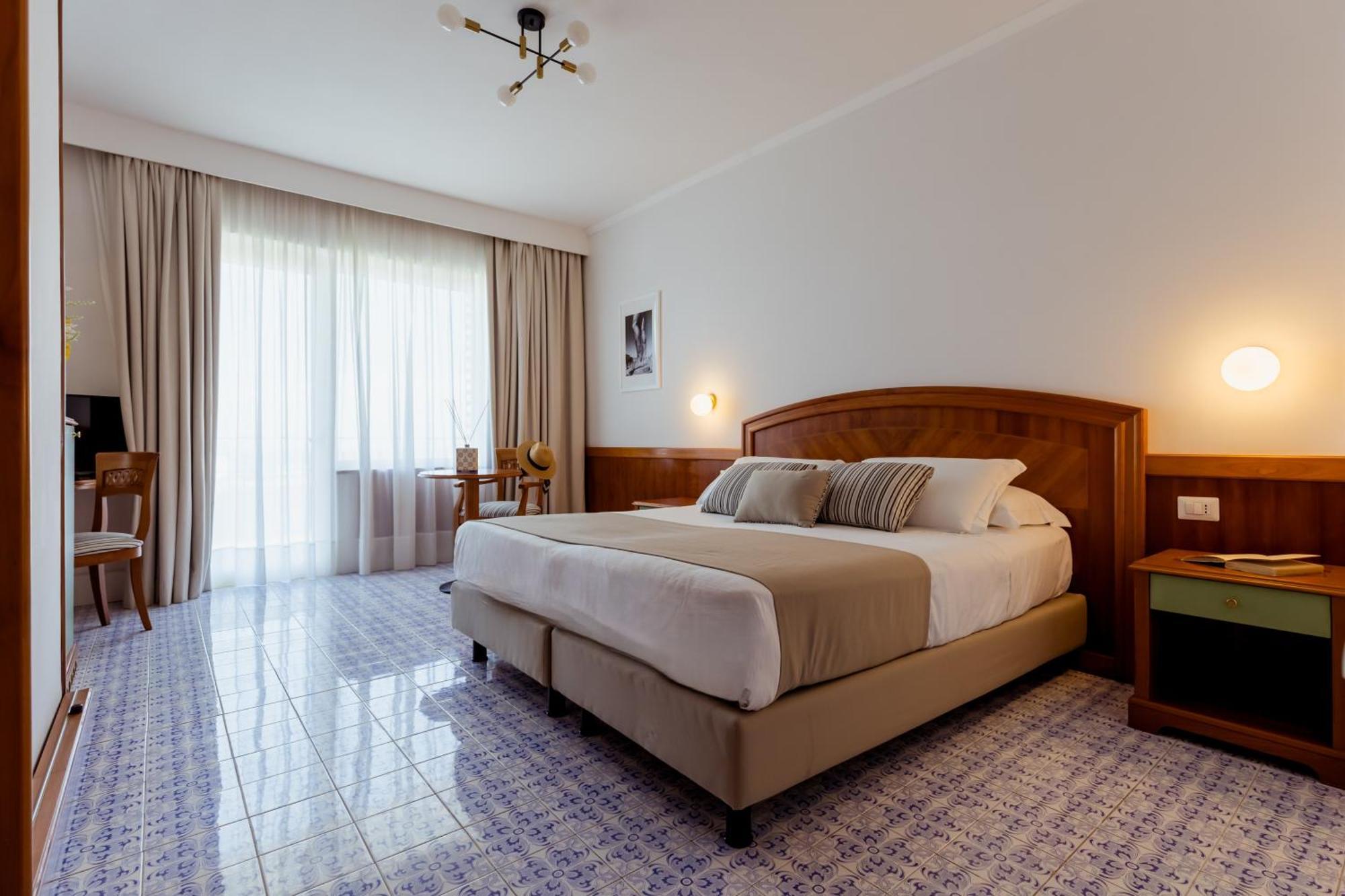 Superior Double or Twin Room Balcony Sea View