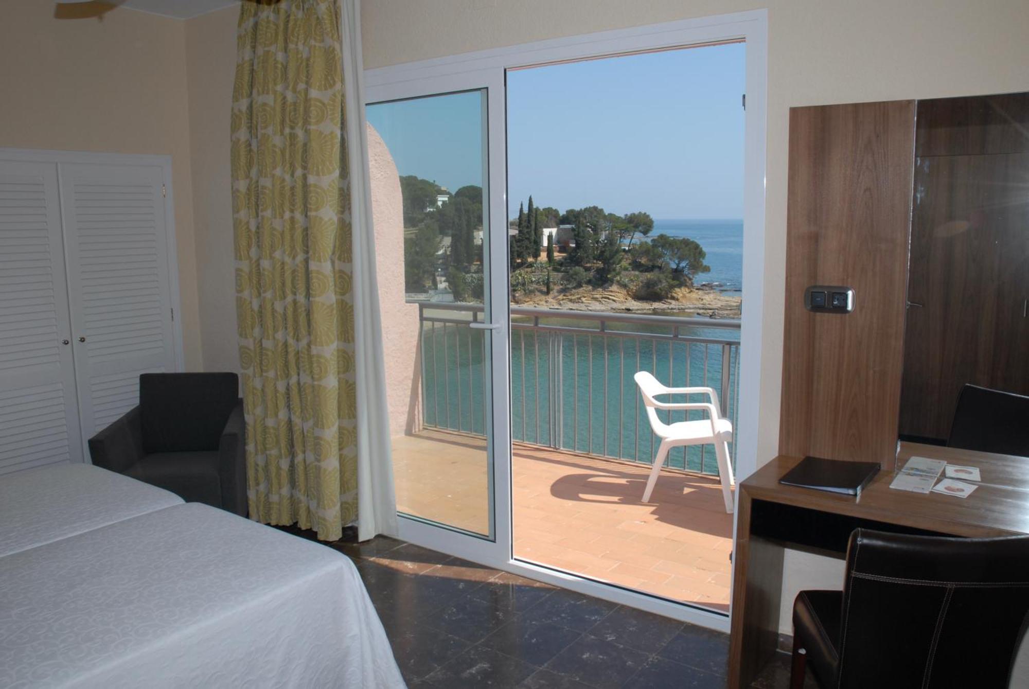 Double Room Balcony Sea View