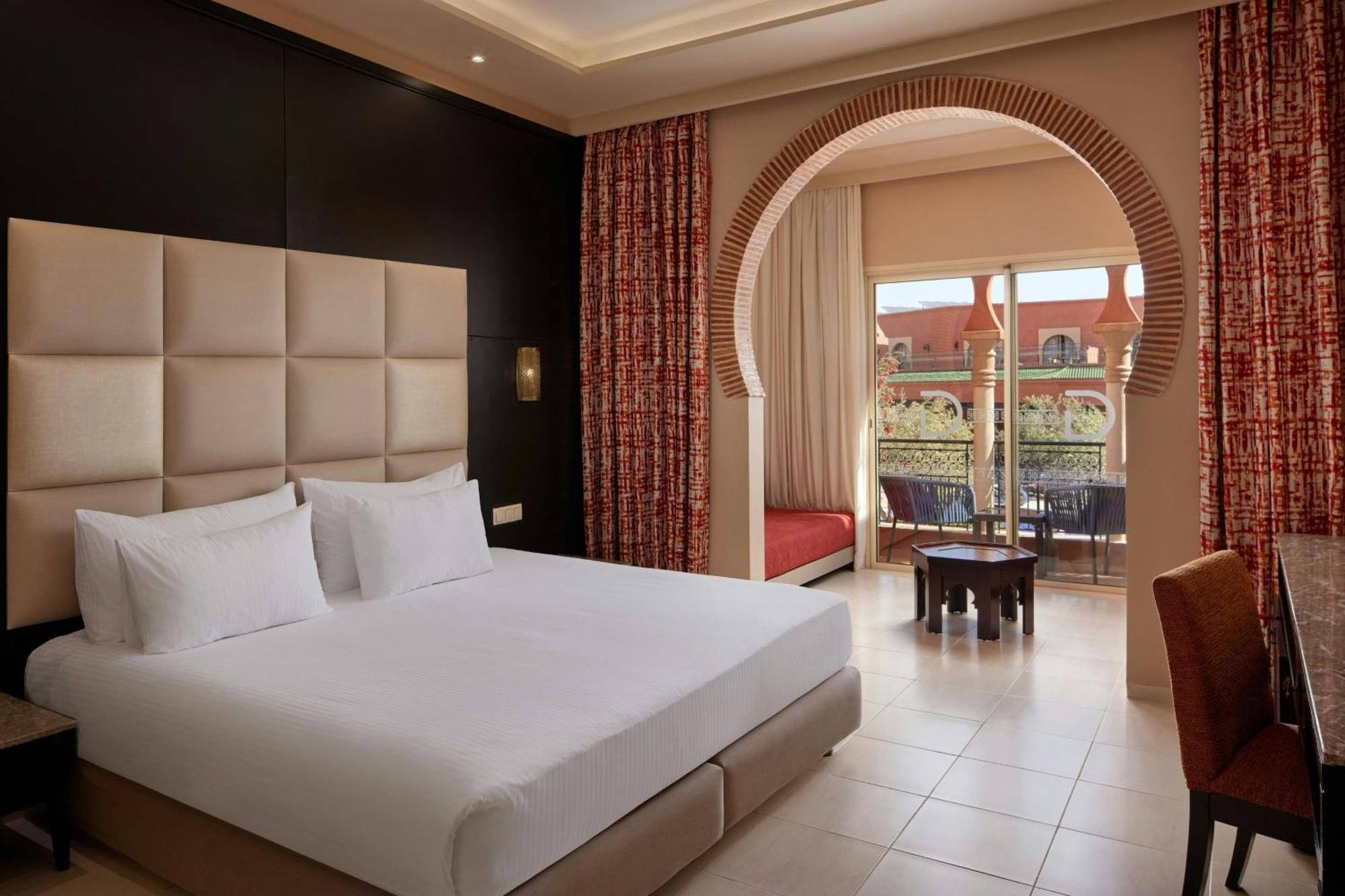 Deluxe Double Room Two Sofa Beds Balcony