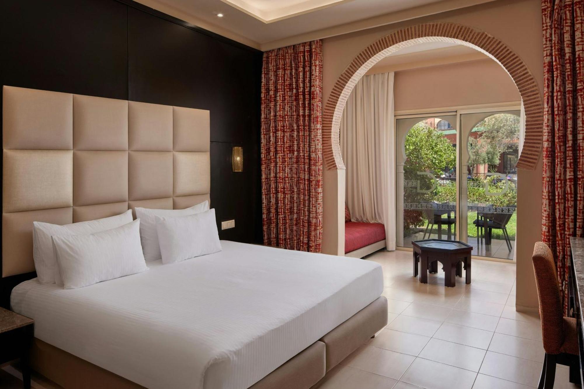 Poolside Double Deluxe Room Sofa Bed