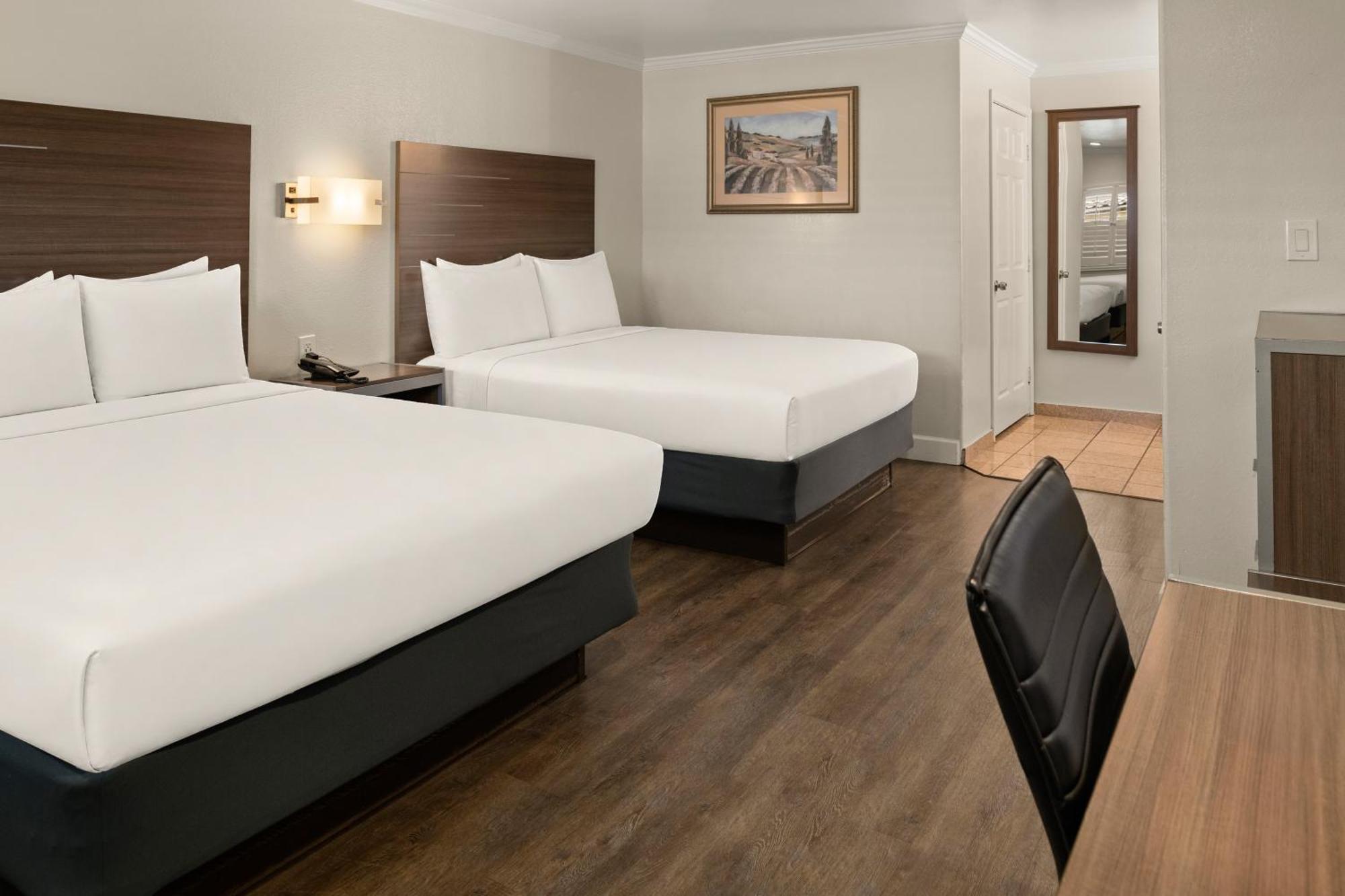 Queen Room Two Queen Beds