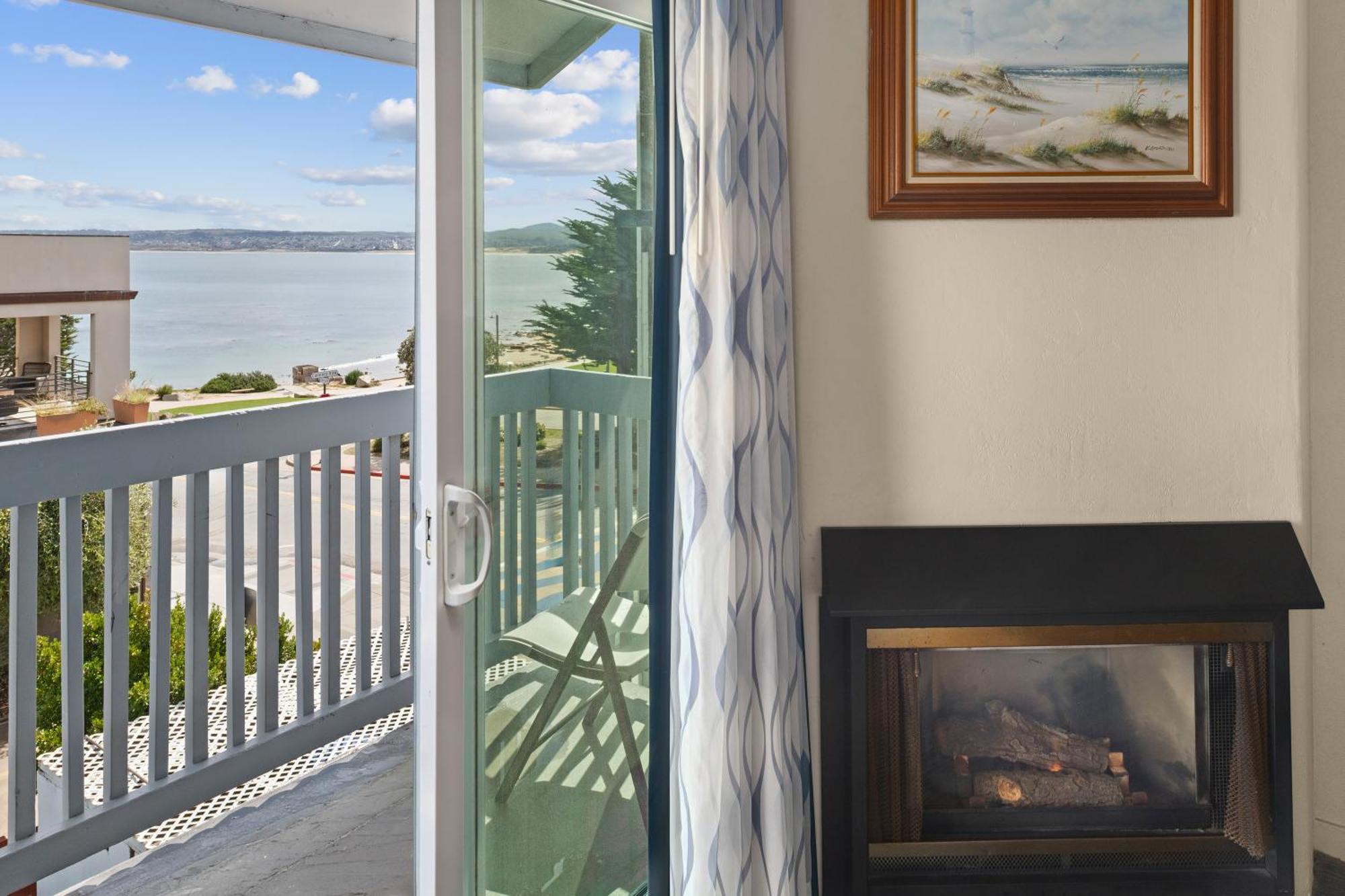 King Room Partial Ocean View Fireplace