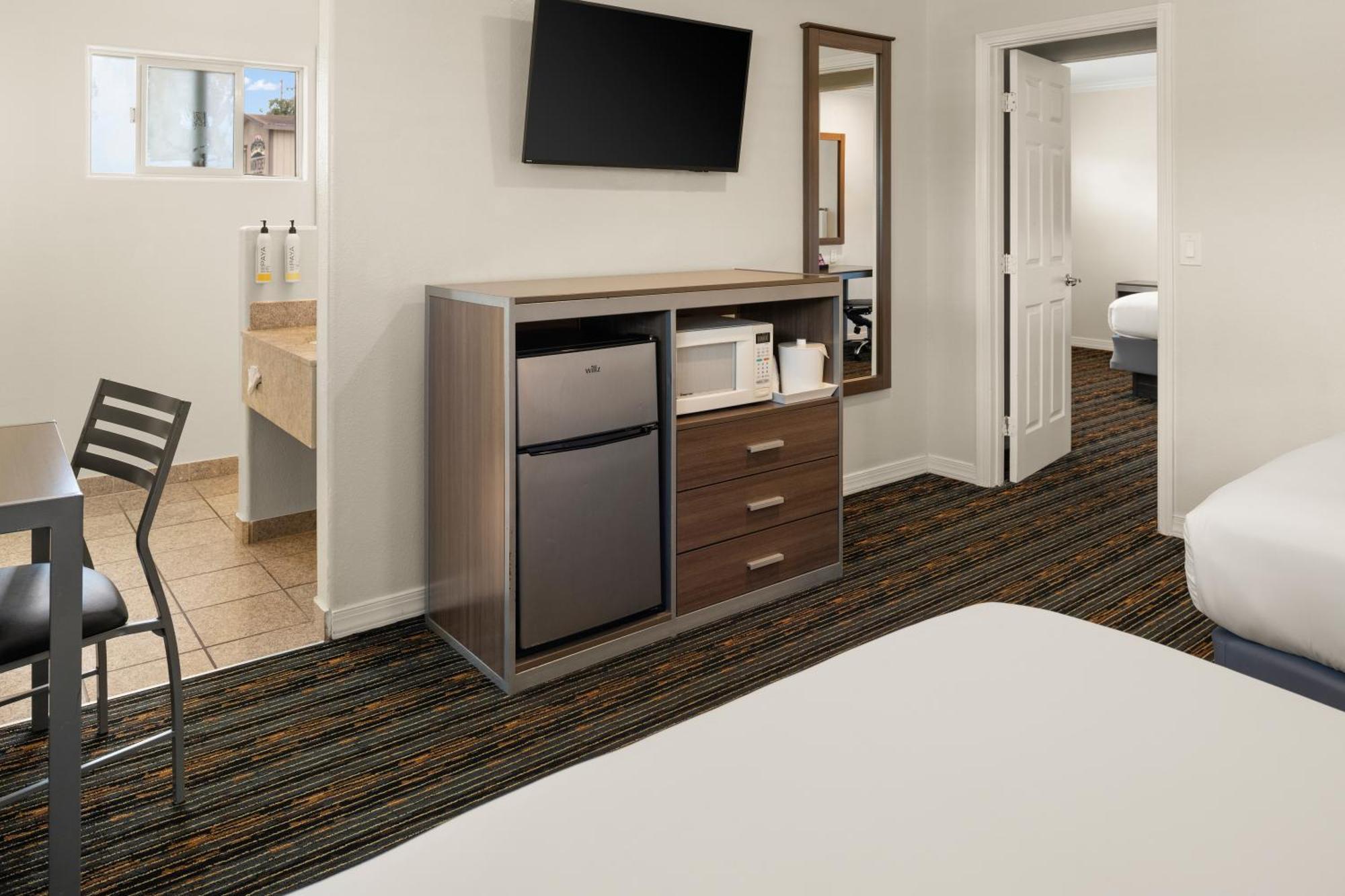 One-Bedroom Suite