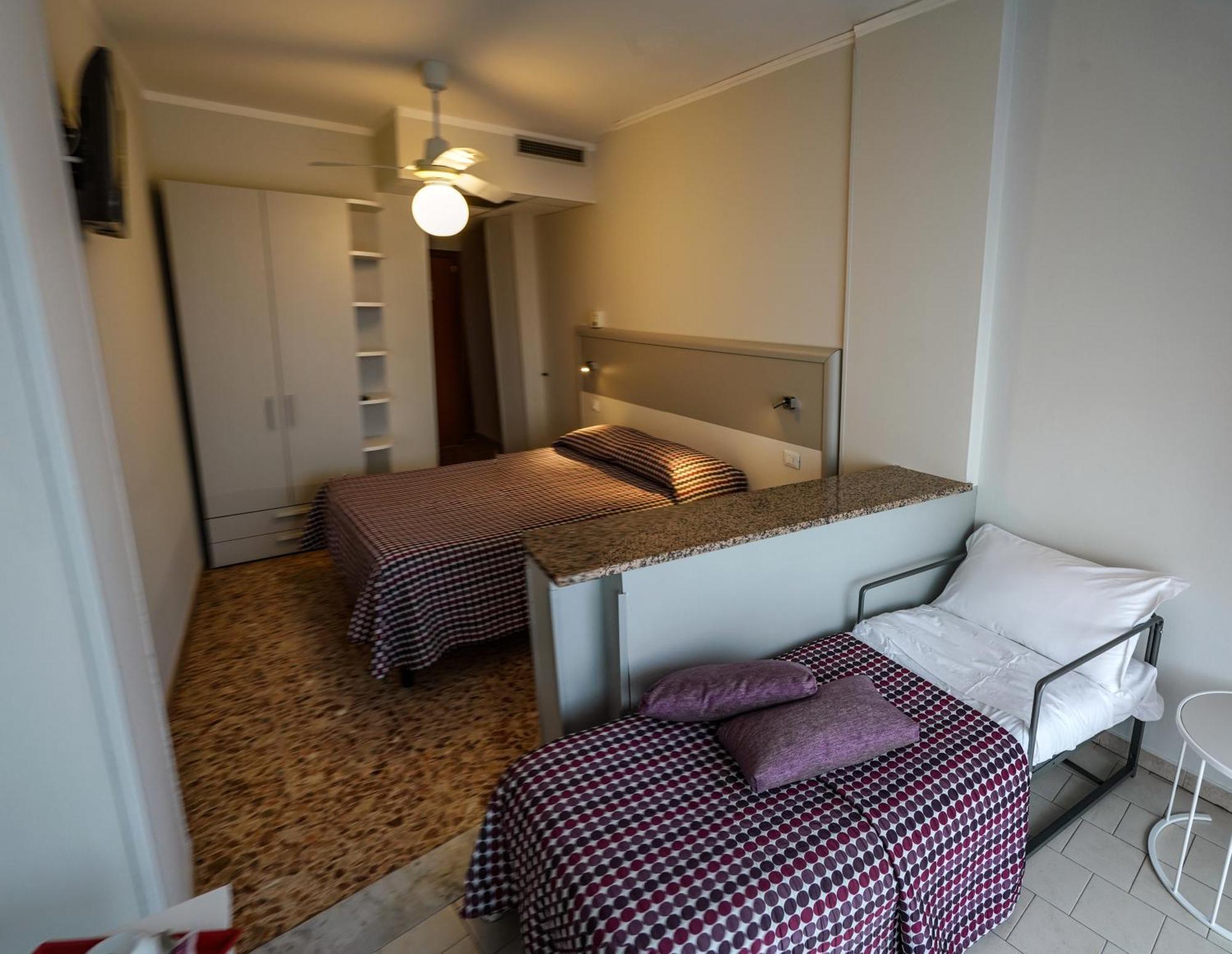 Triple Room Sea View