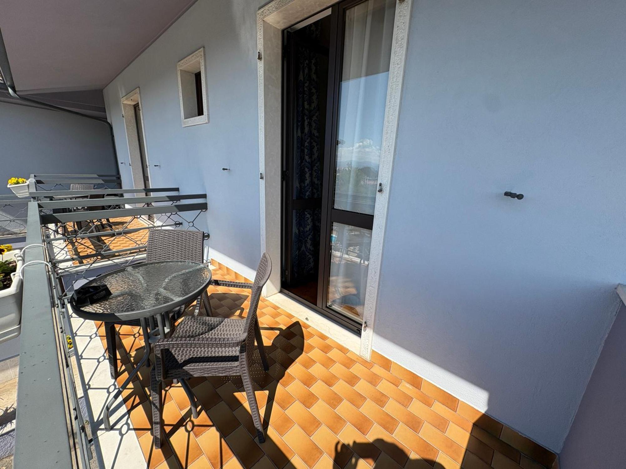 Double Room Lake View