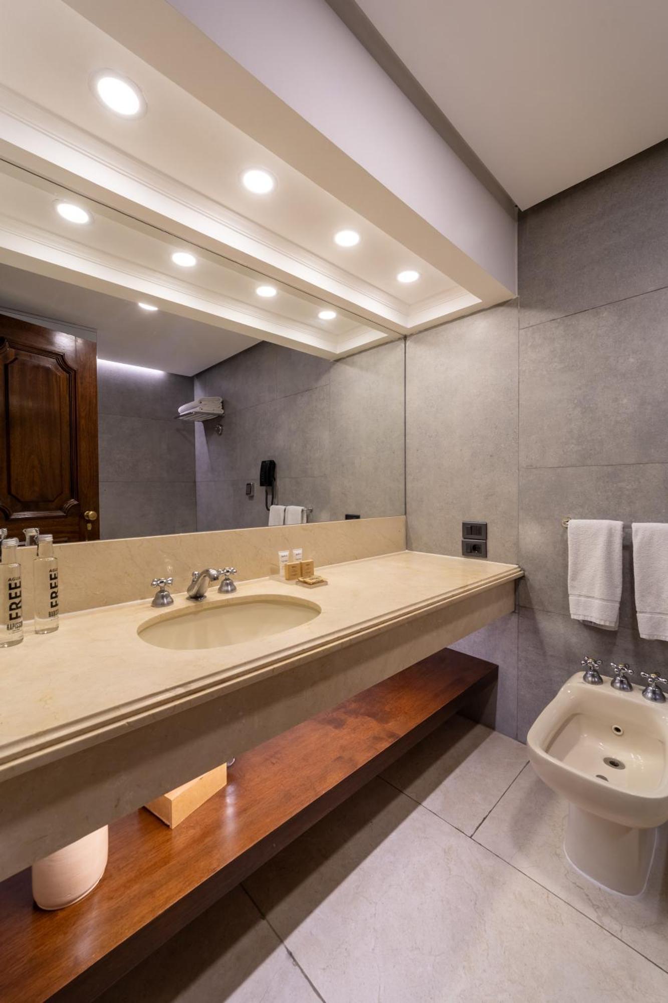 Premium King Room