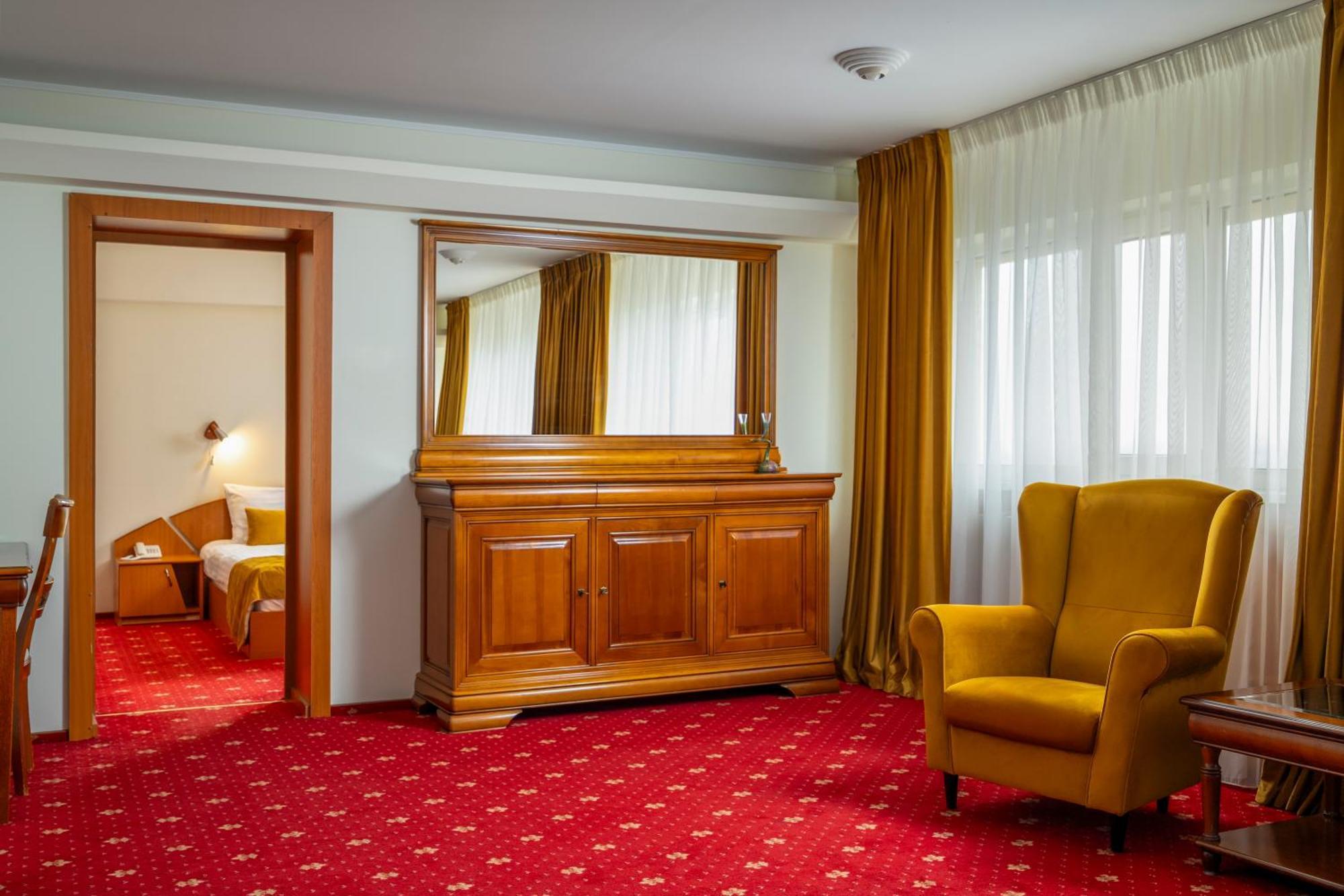 One-Bedroom Suite