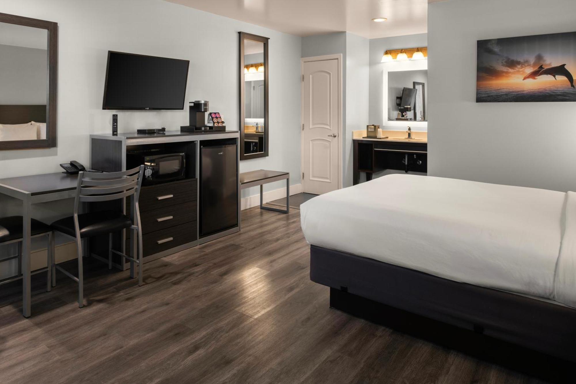 Queen Room
