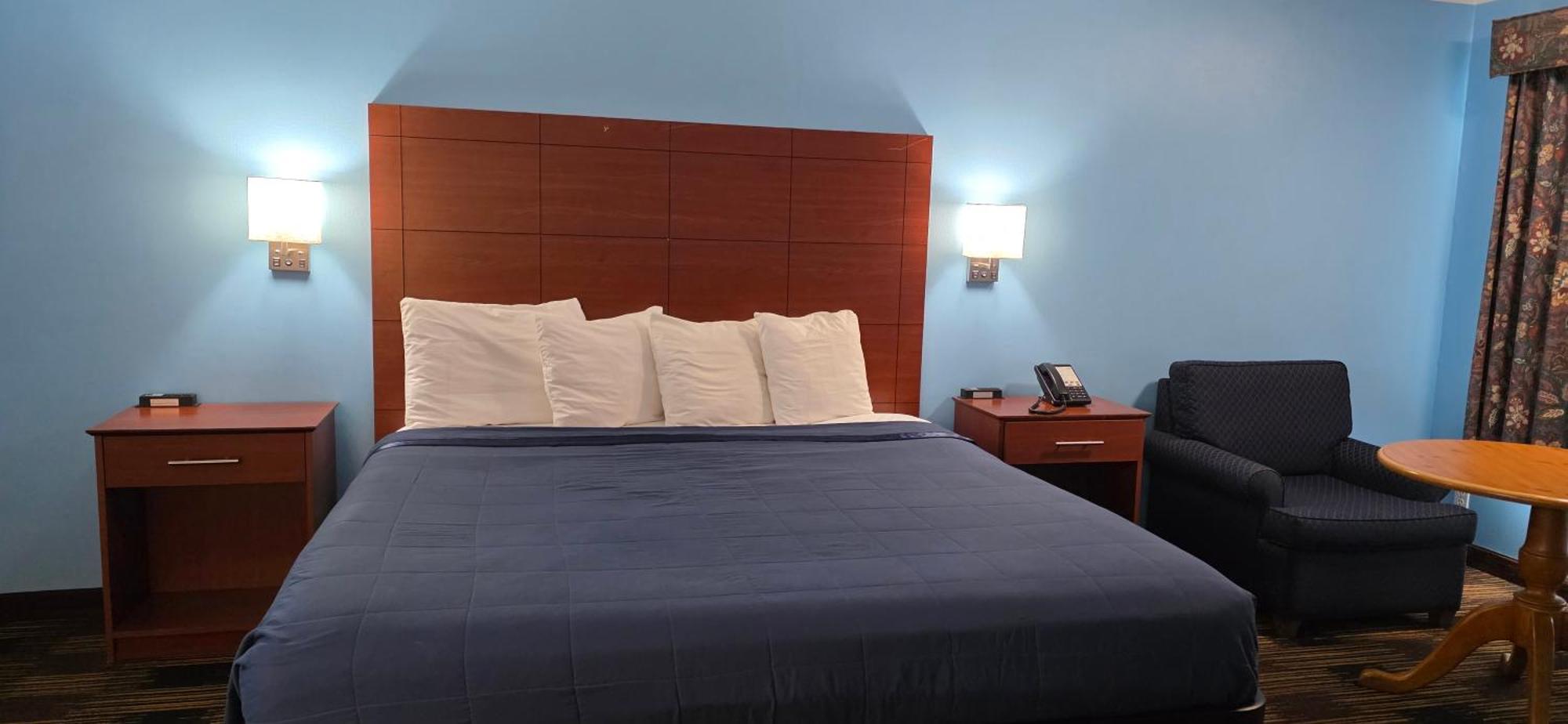 Luxury King Room