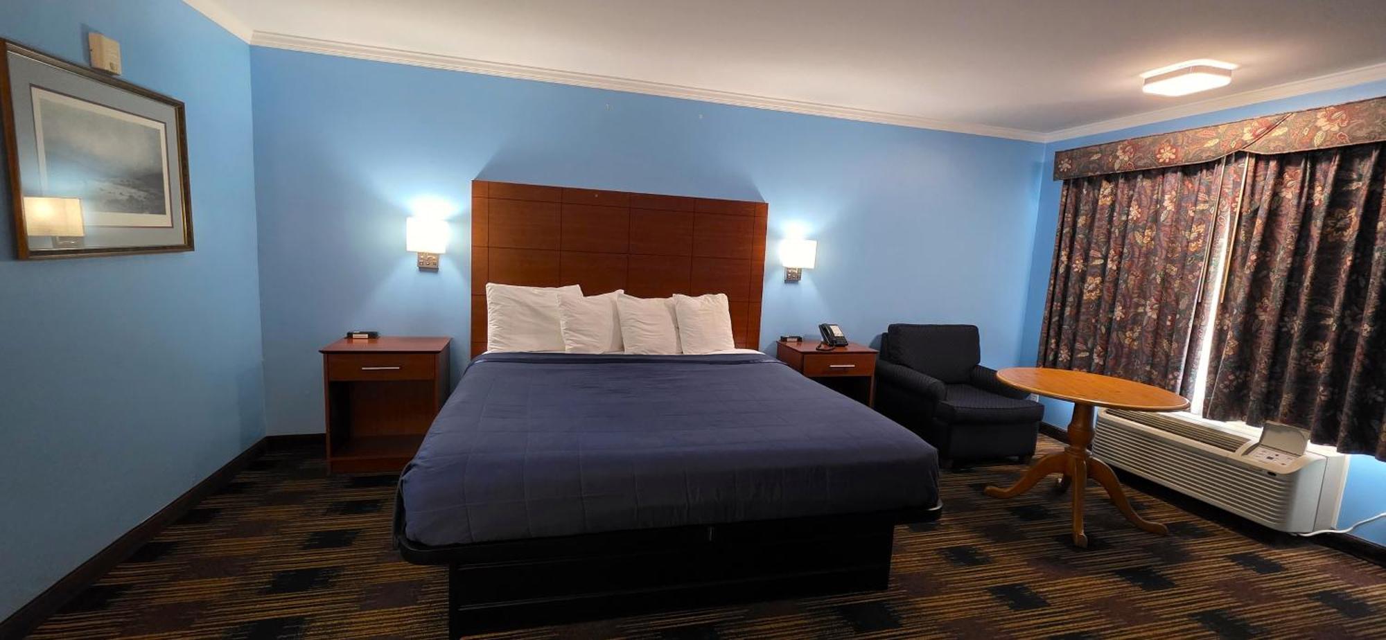Luxury King Room