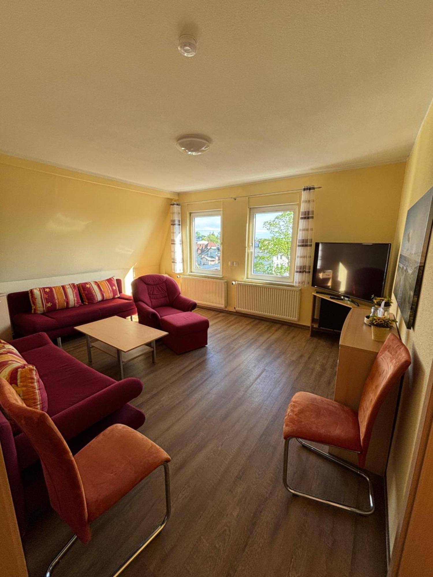Apartment 2 to