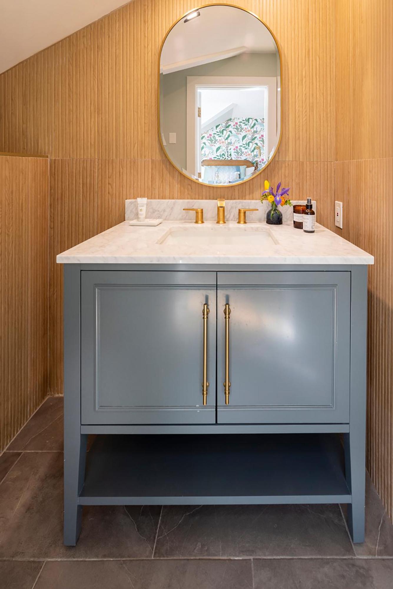 Spa Queen Partial Waterview