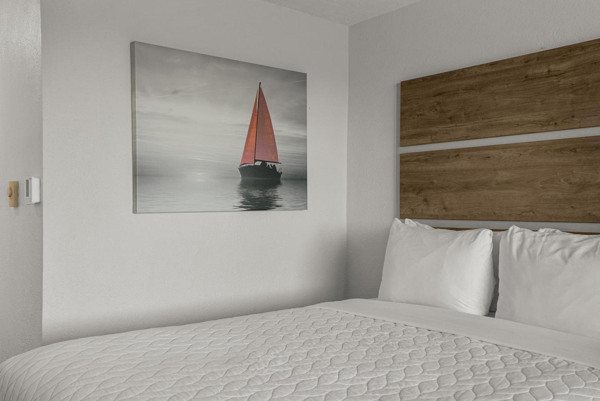 Premium 2 Queen Beds Lake View