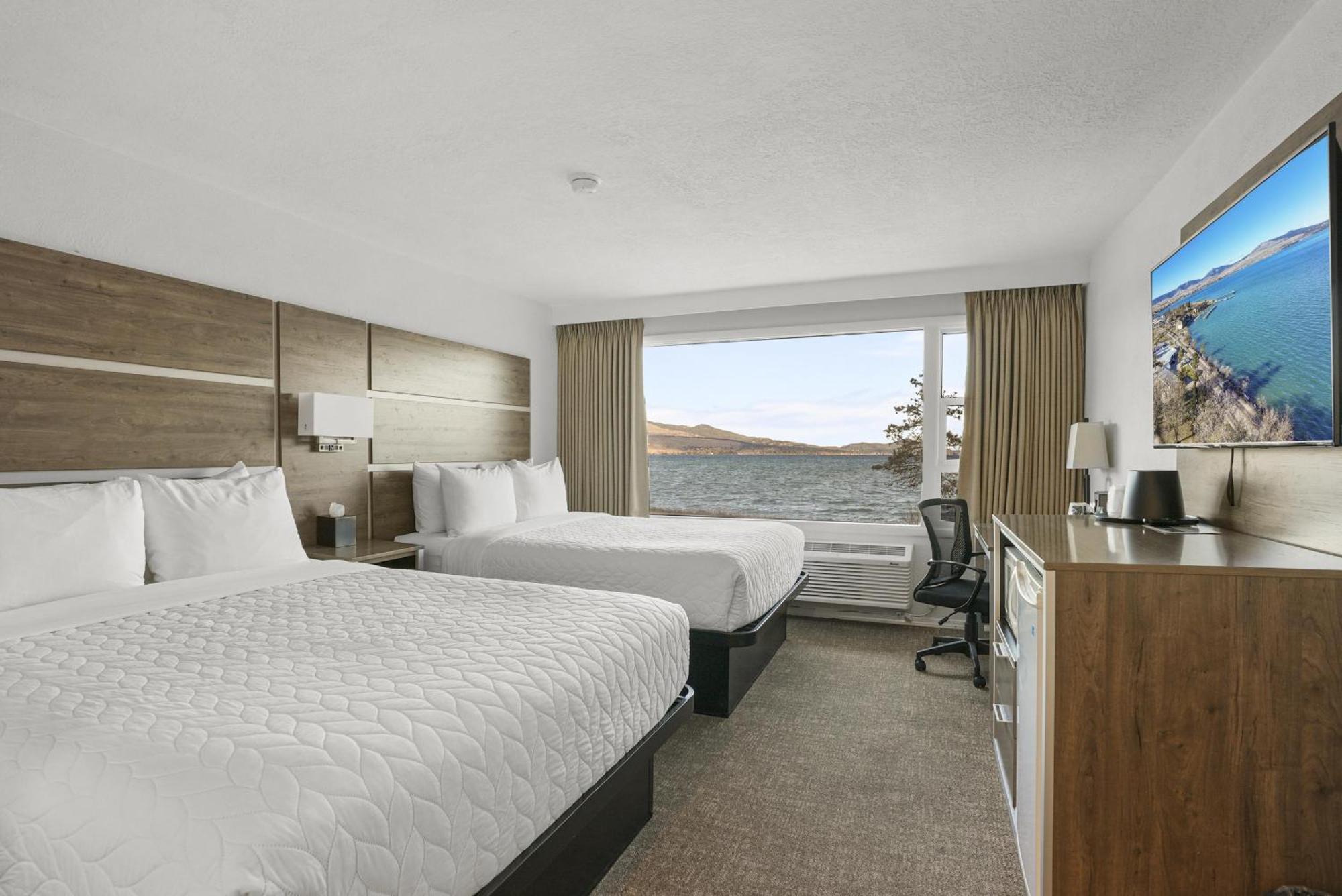 Premium 2 Queen Beds Lake View