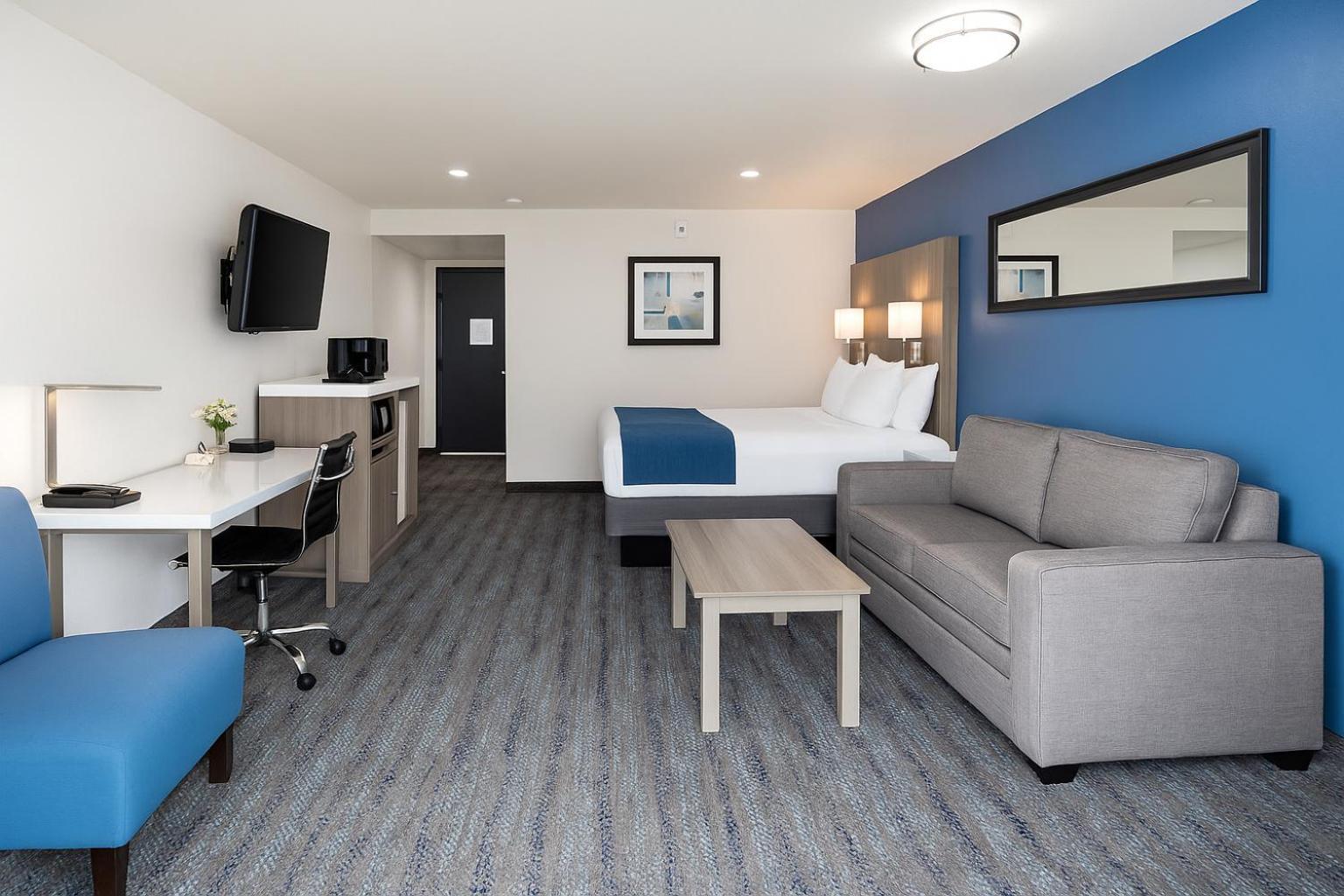 Bayside King Suite