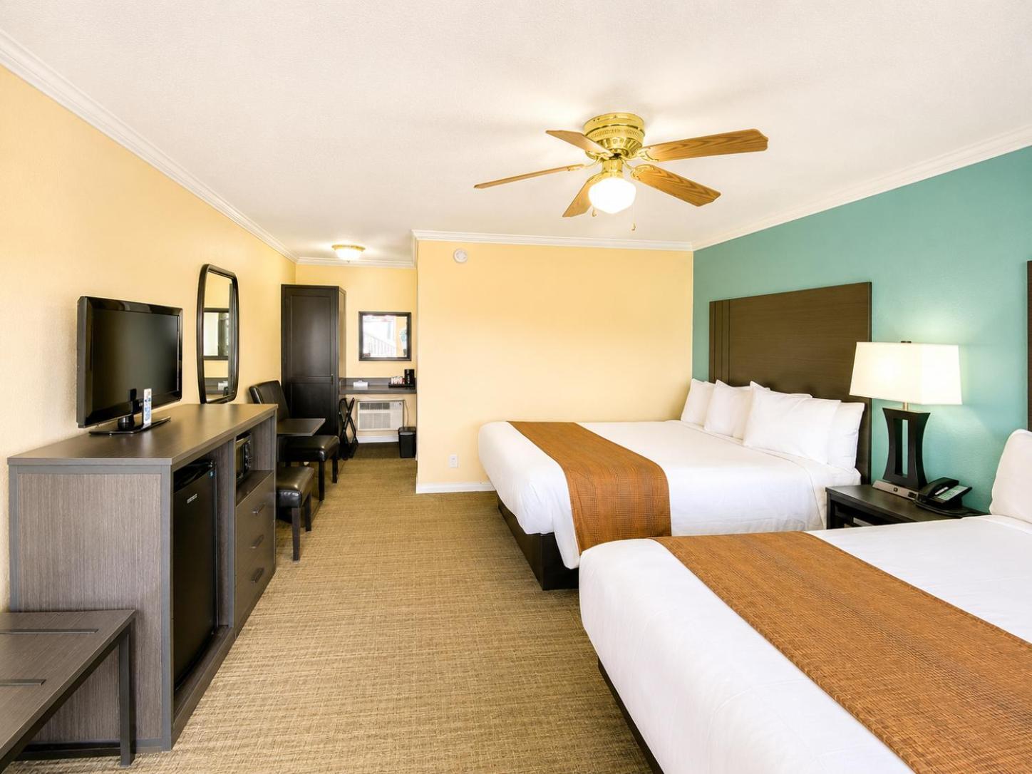 Queen Room Two Queen Beds Non-Smoking