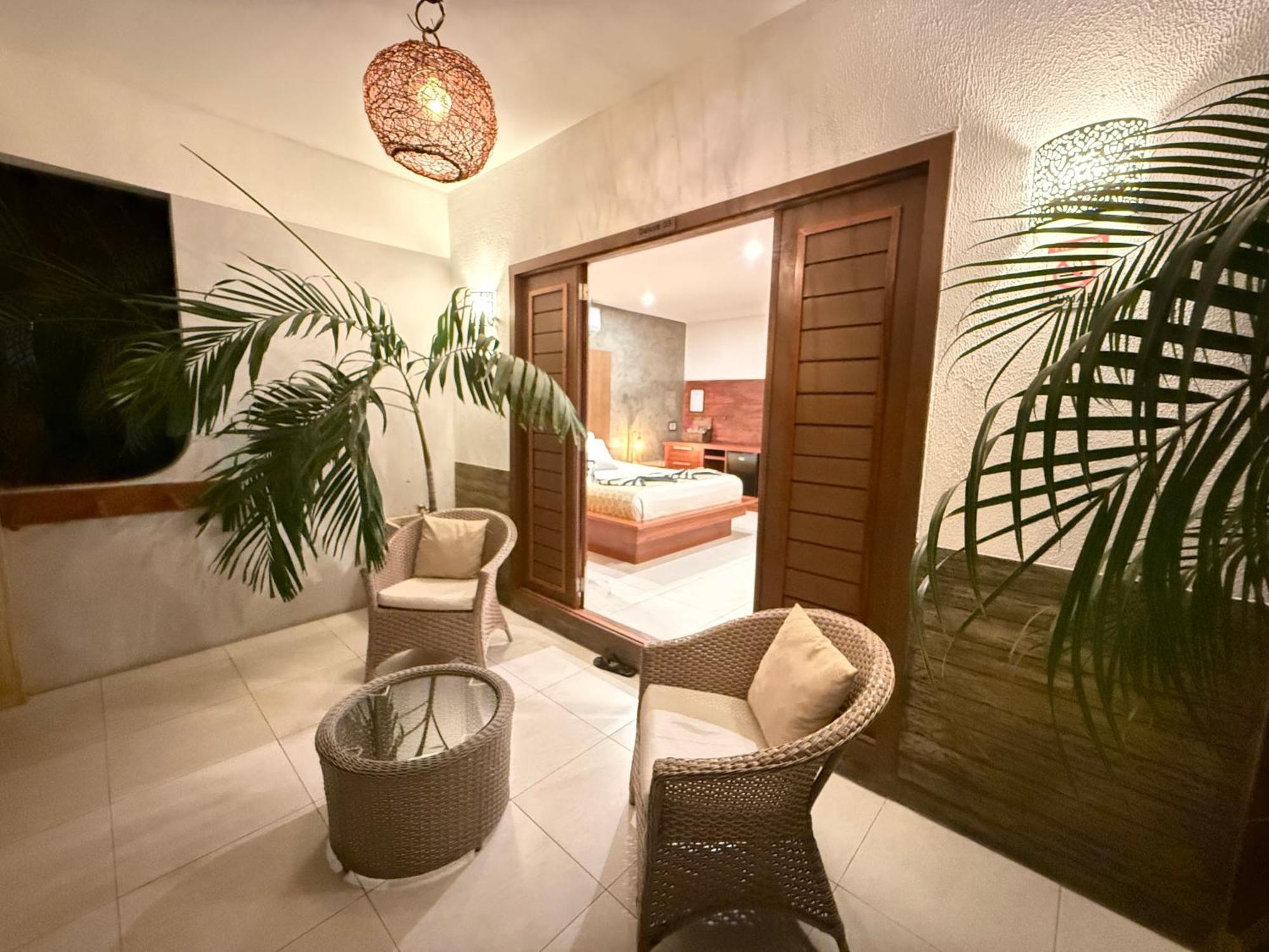 Deluxe Family Room