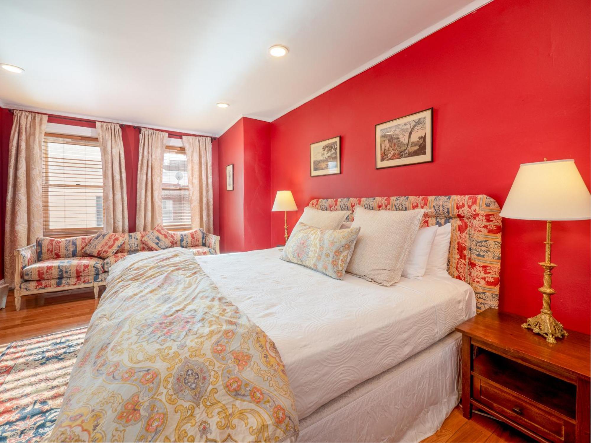 Deluxe King Room #2