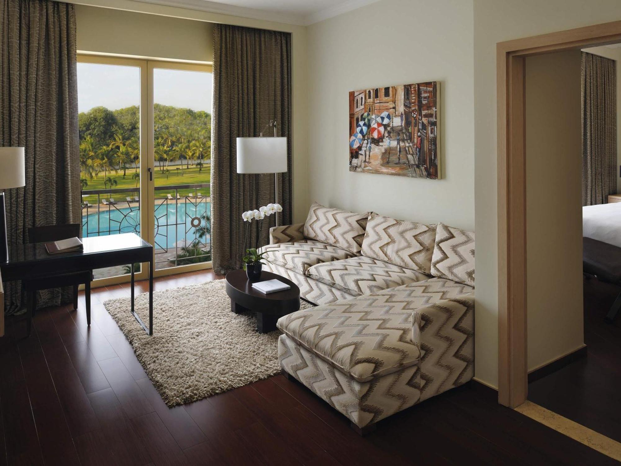 Executive Suite Pool View
