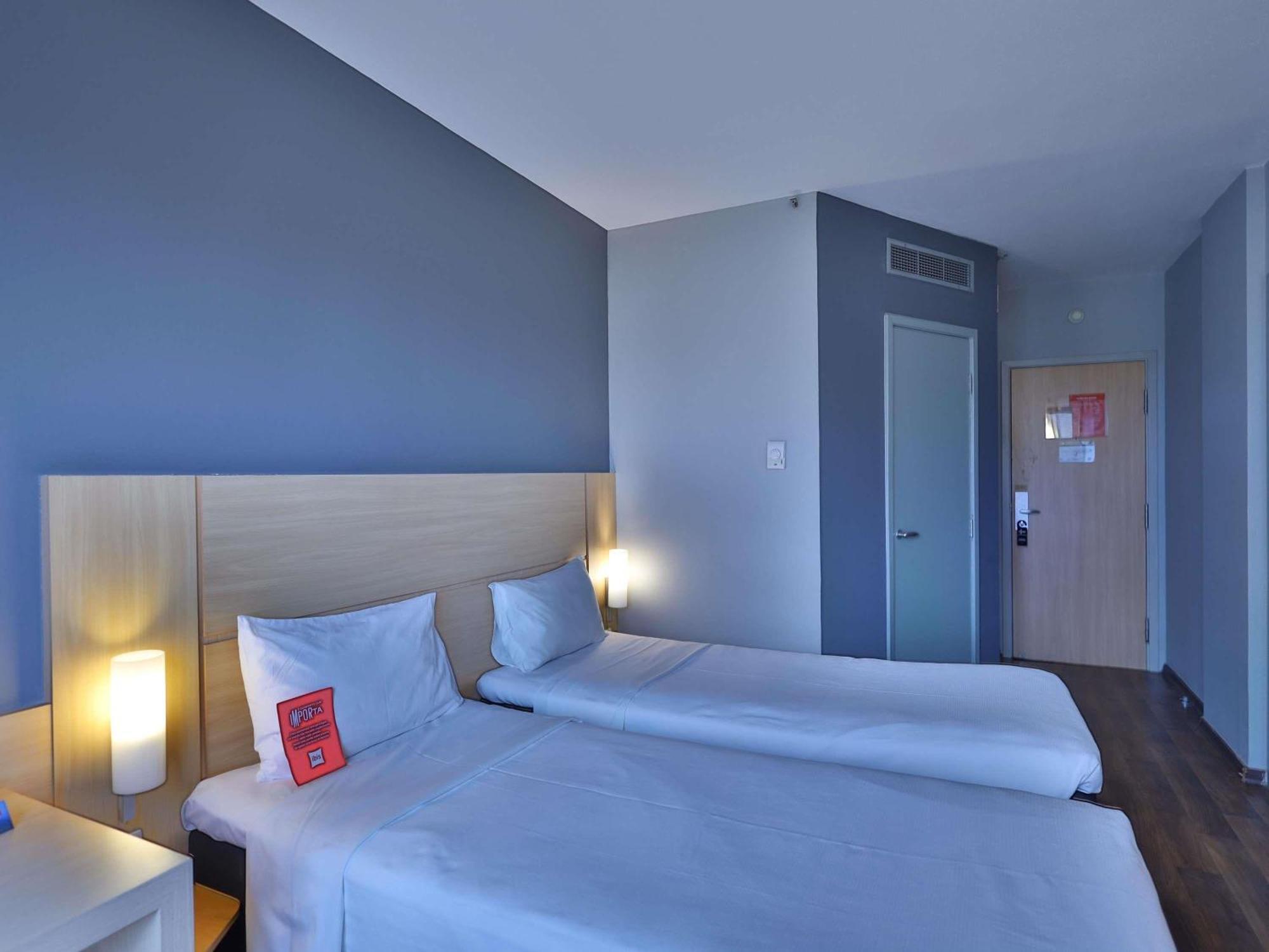 Standard Apartment Two Single Beds