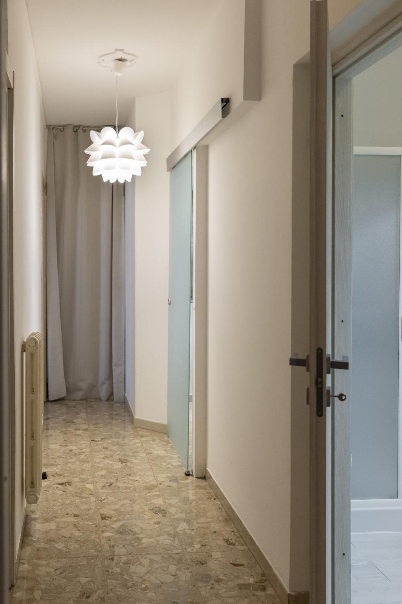 Single Room Private External Bathroom