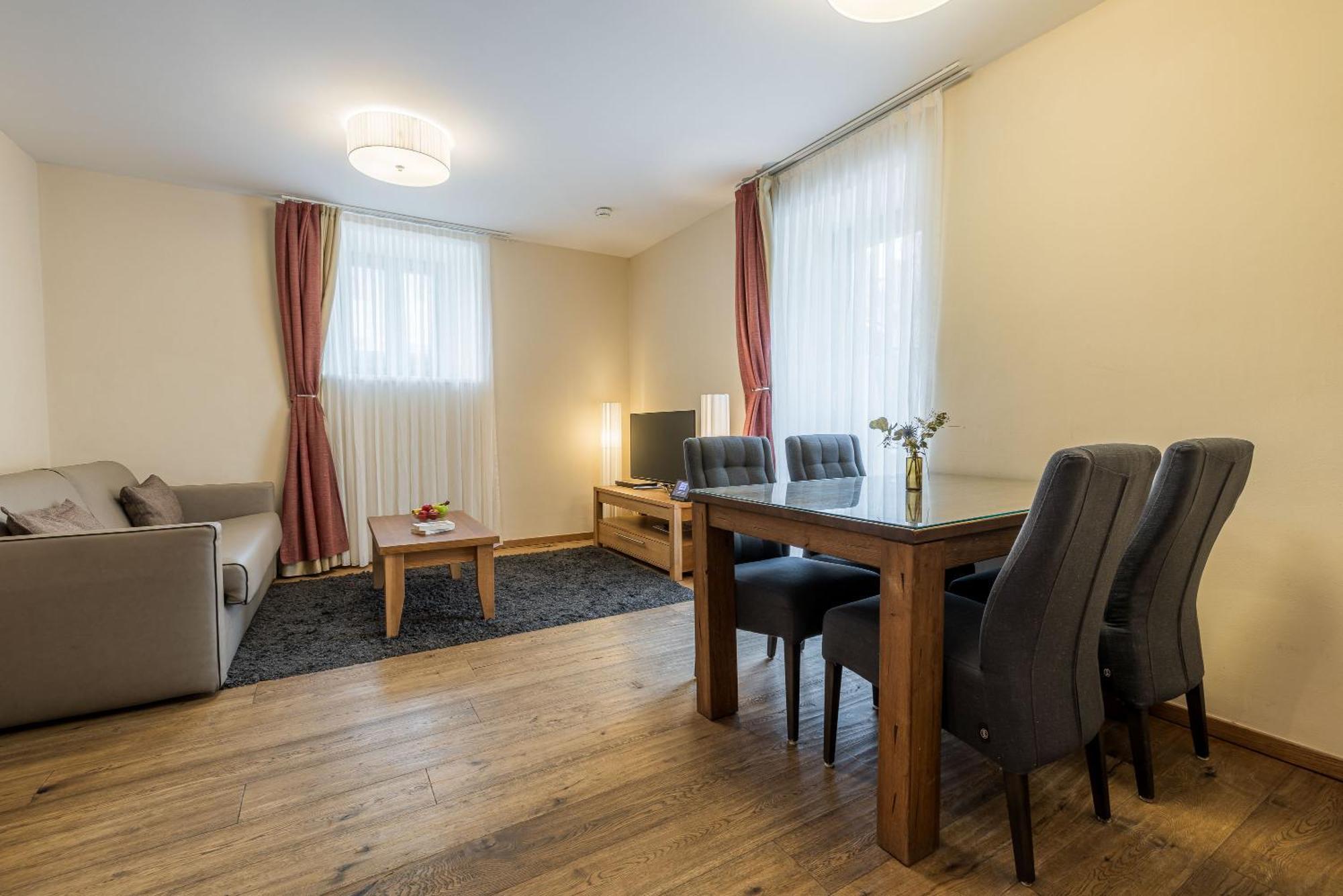 Standard Suite