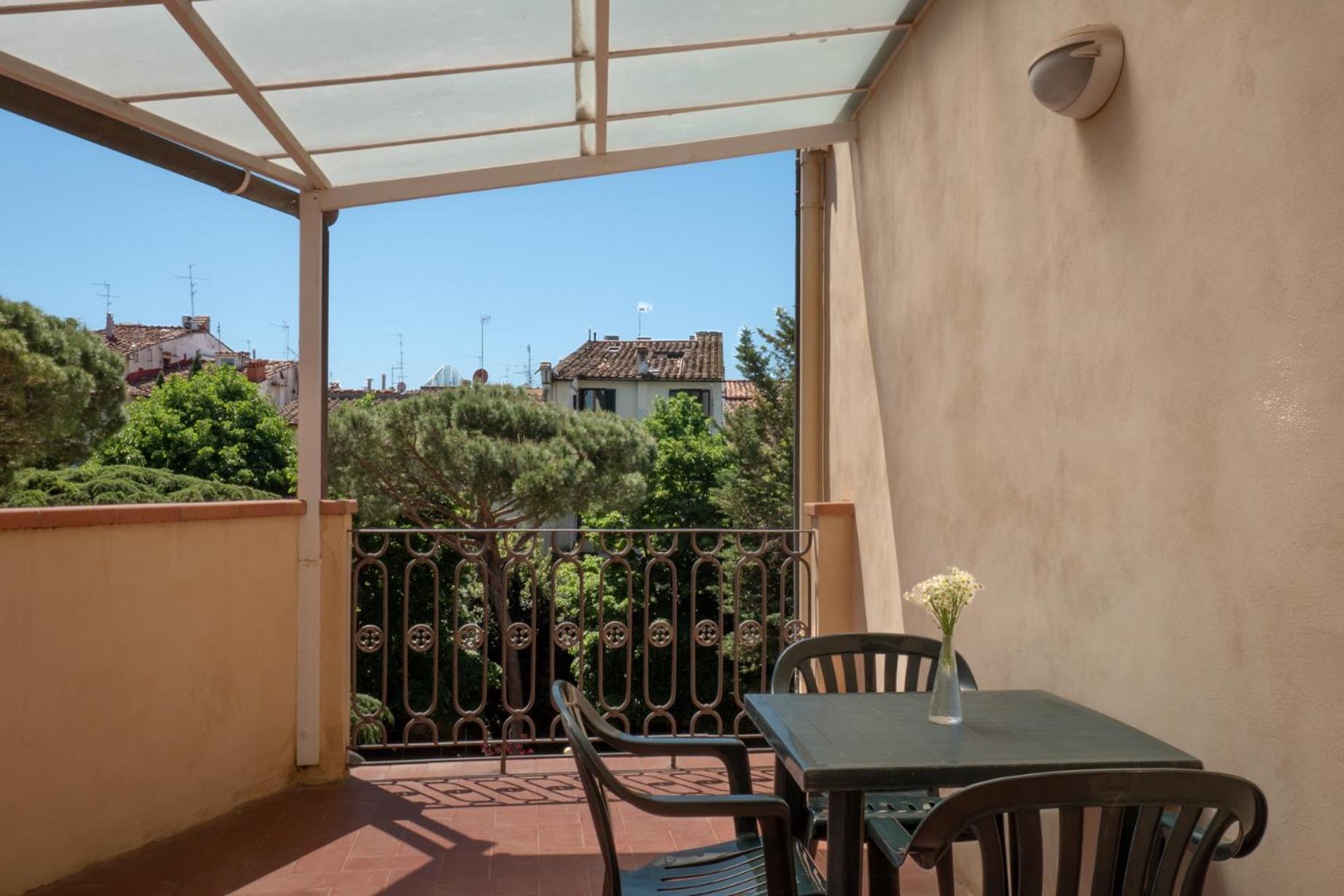 Triple Room Terrace