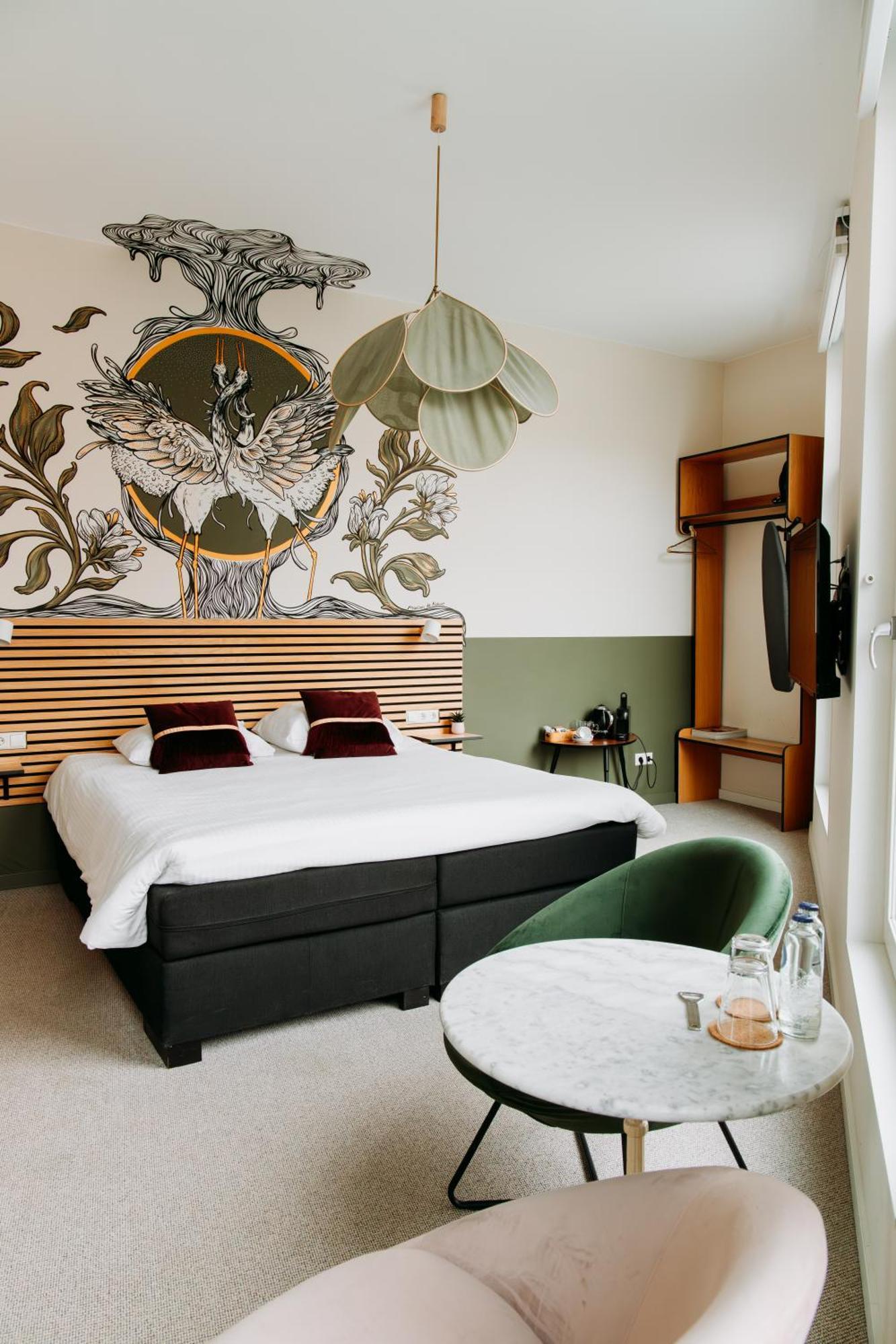 Standard King Room